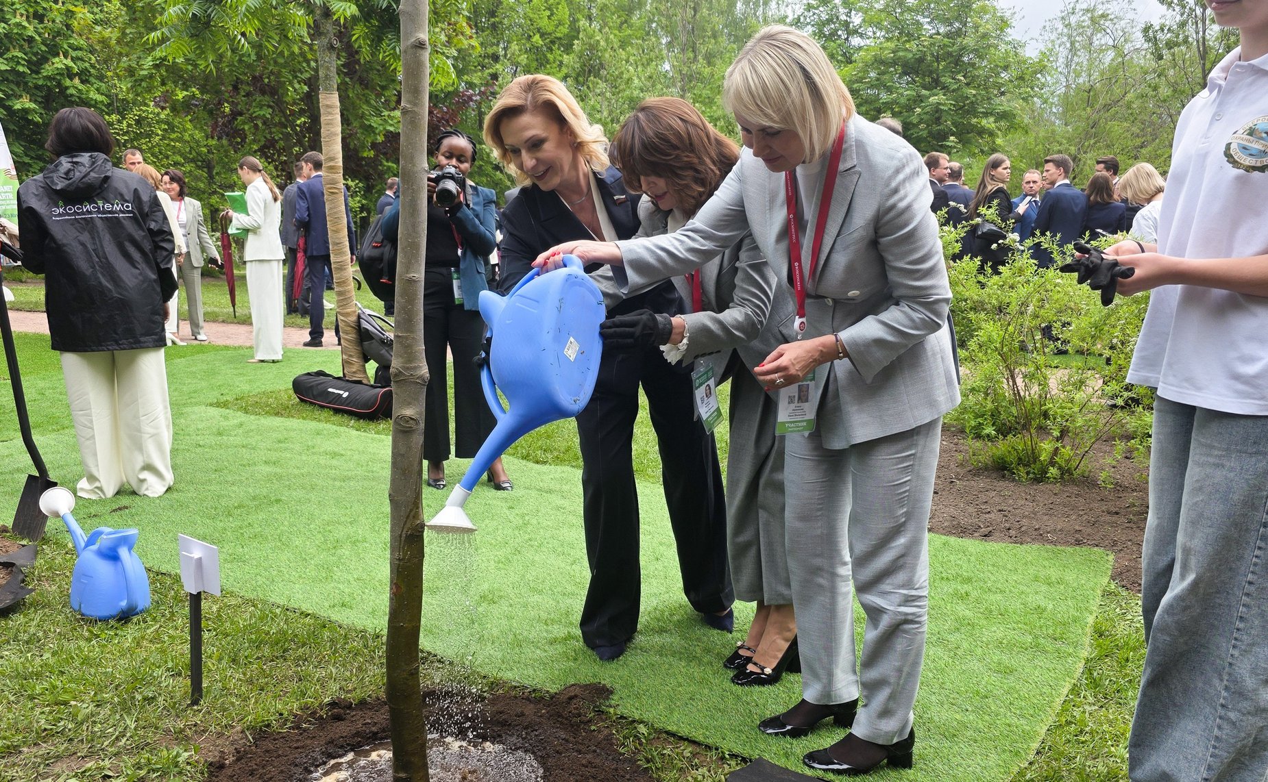 Церемония высадки деревьев в рамках проведения международной эколого-патриотической акции «Сад памяти», приуроченной к году Защитника Отечества