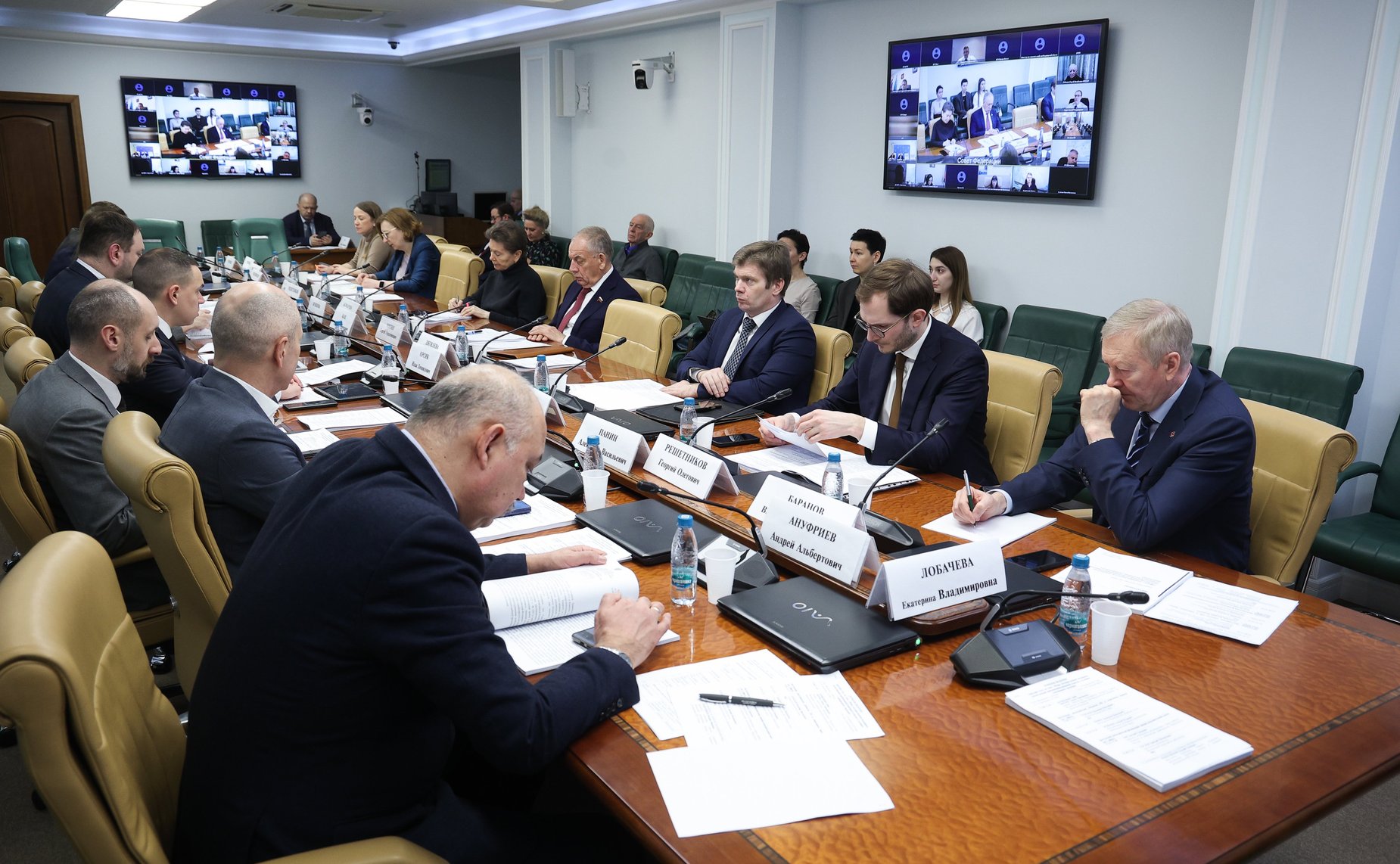 Круглый стол Комитета Совета Федерации по аграрно-продовольственной политике и природопользованию на тему «Меры господдержки отечественной рыбоперерабатывающей отрасли в условиях санкционного давления»