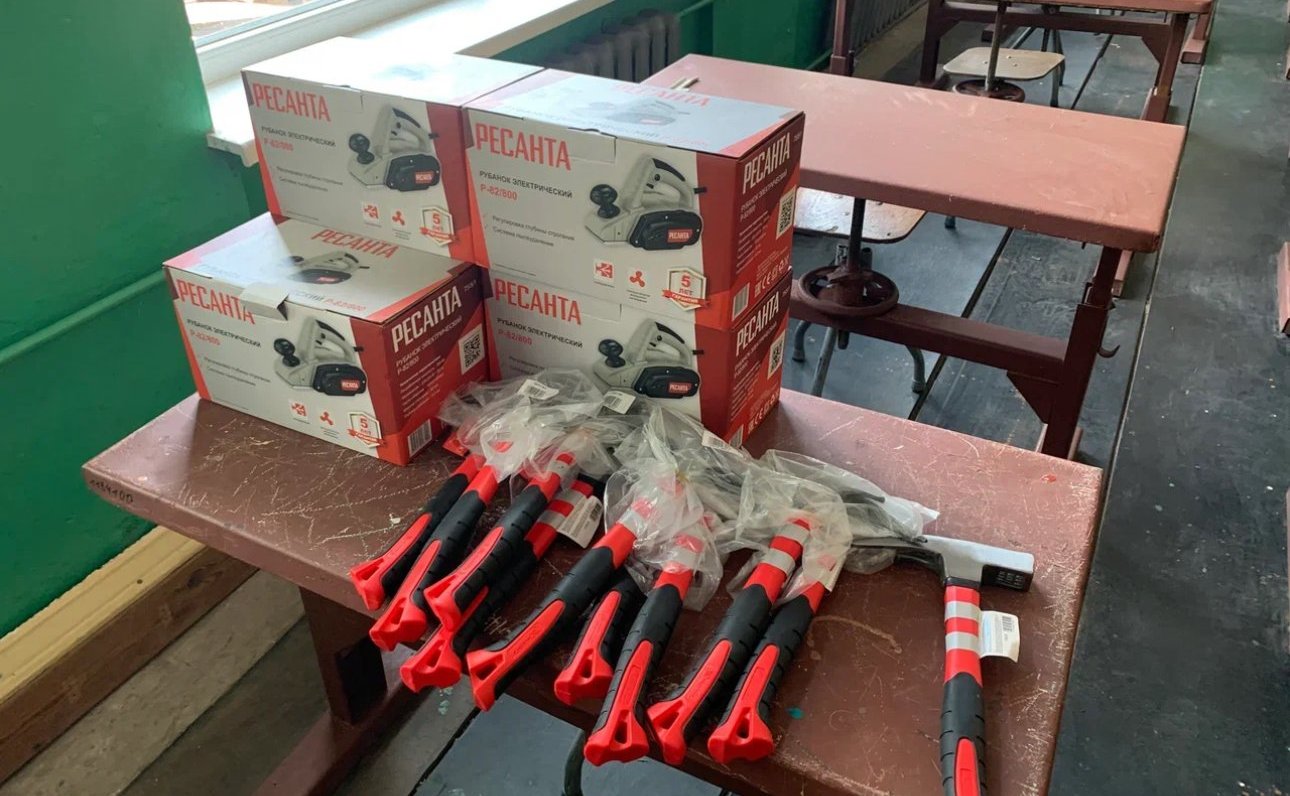 Игорь Кастюкевич посетил школы, где уже оборудованы классы труда