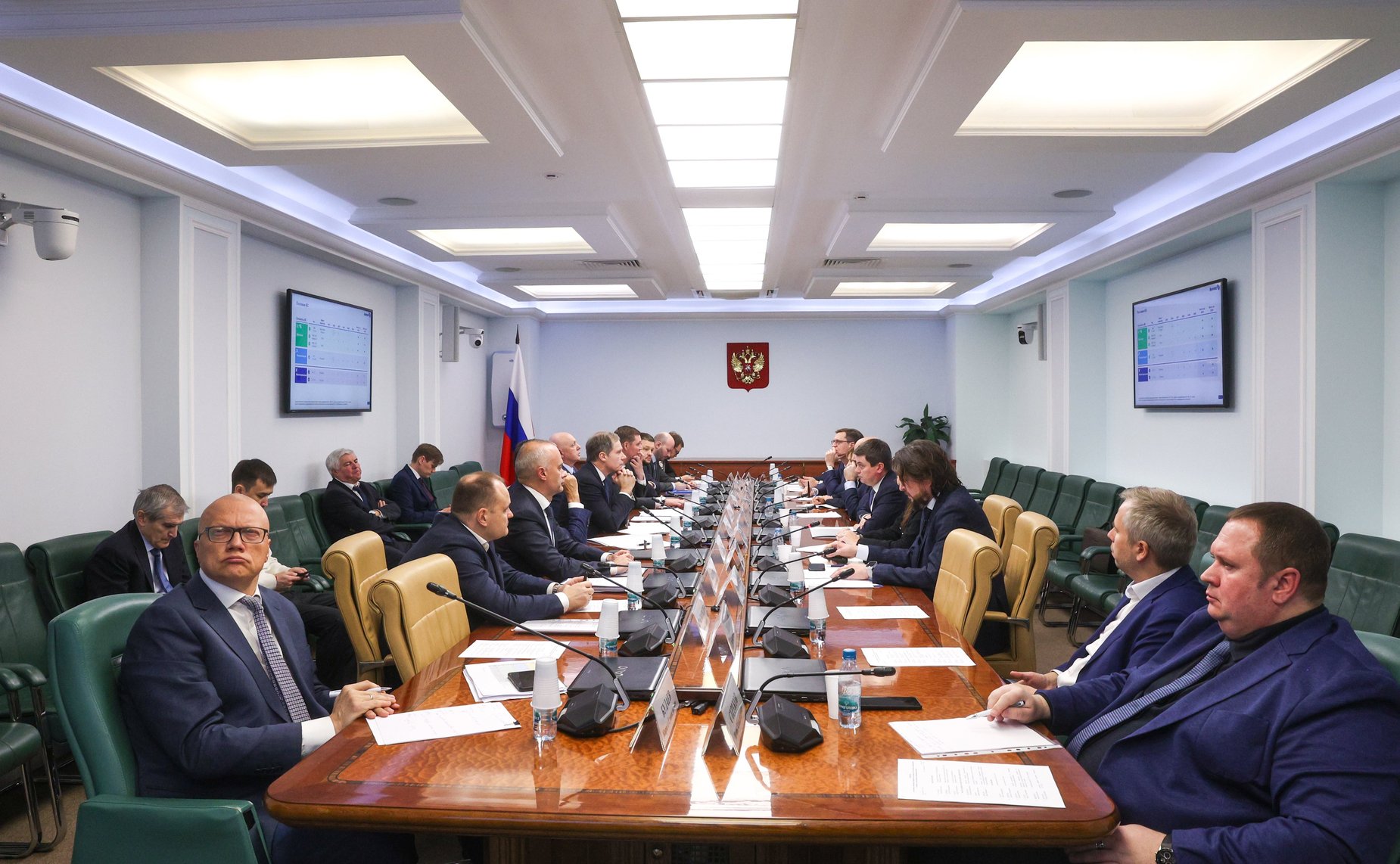 Совещание Комитета Совета Федерации по экономической политике на тему «Вопросы поставок отечественной авиационной техники для российских авиаперевозчиков»