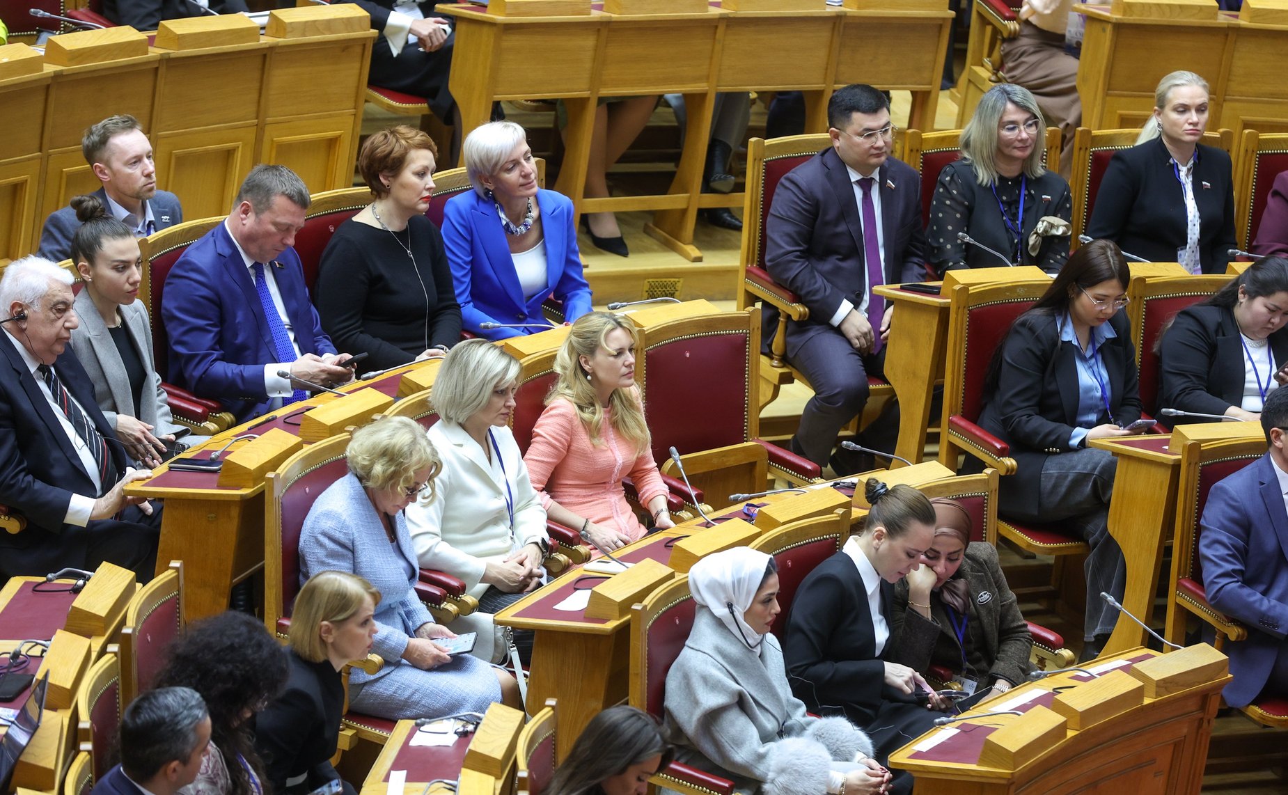 Пленарное заседание IV Международного Форума «Содружество моды»