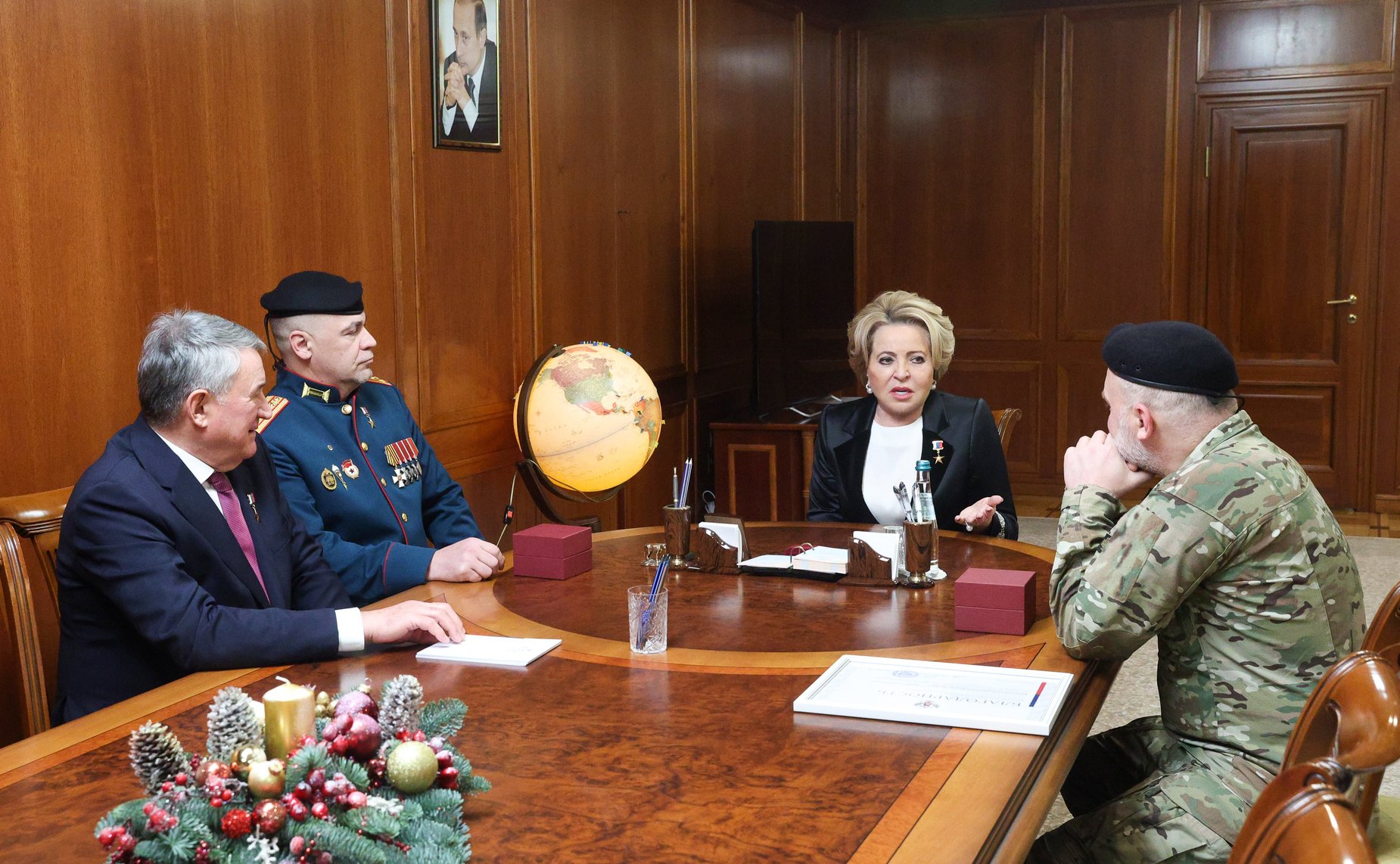 Валентина Матвиенко встретилась с офицерами разведывательно-штурмовой бригады «Ветераны» Добровольческого корпуса МО РФ