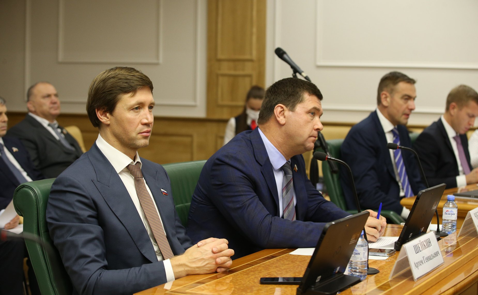 Встреча сенаторов Российской Федерации с Министром промышленности и торговли РФ Денисом Мантуровым в формате «Открытого диалога»