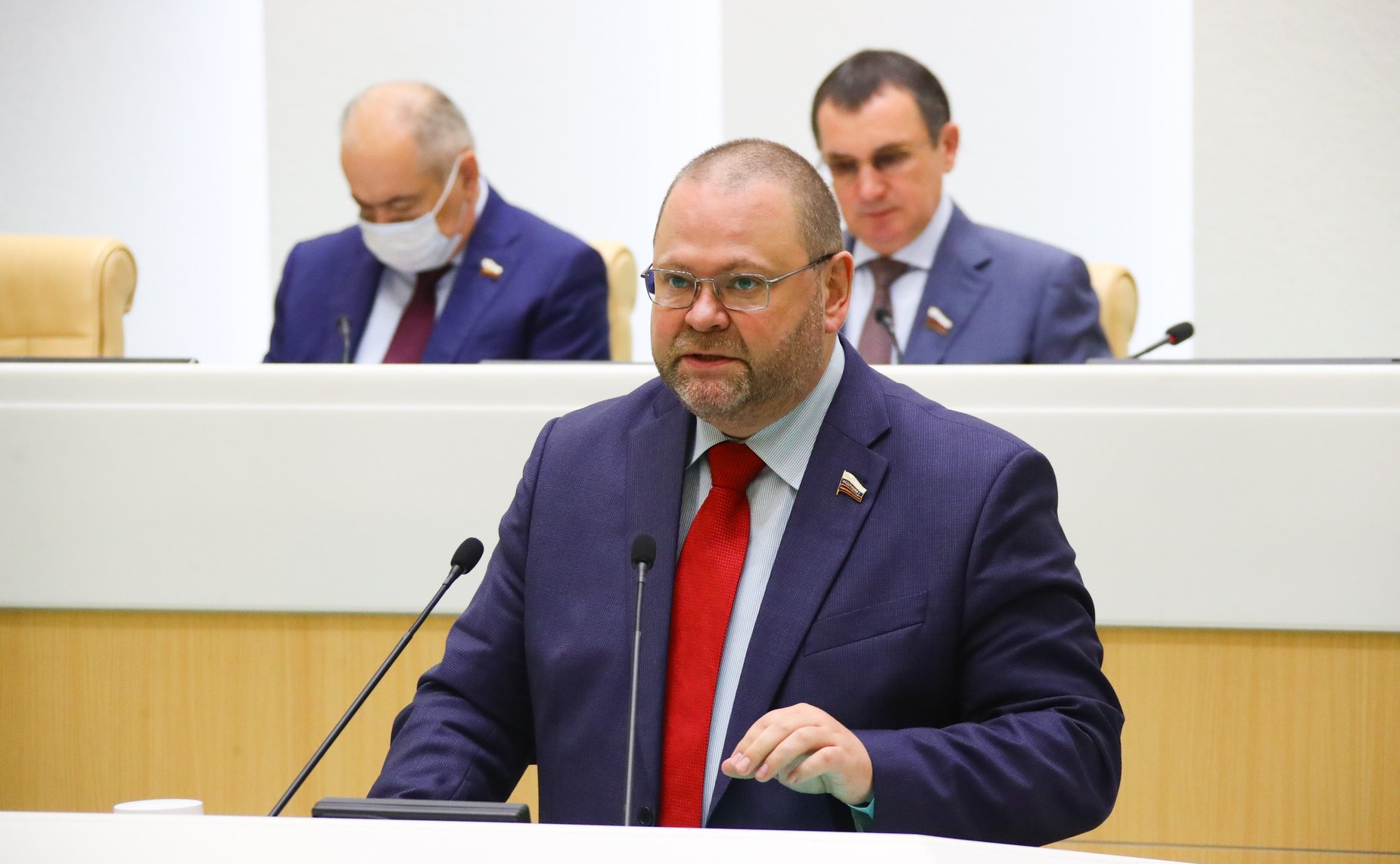 Олег Мельниченко