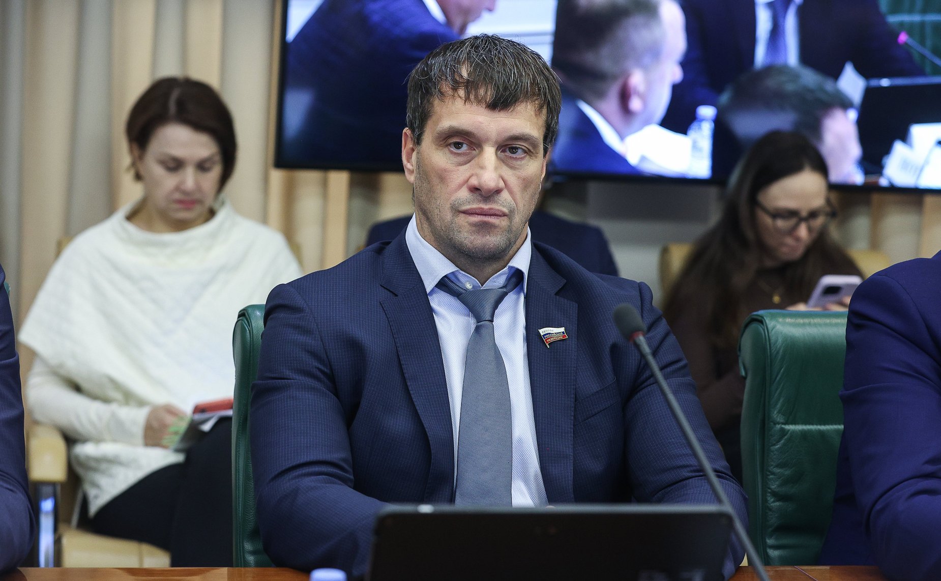 Эдуард Исаков