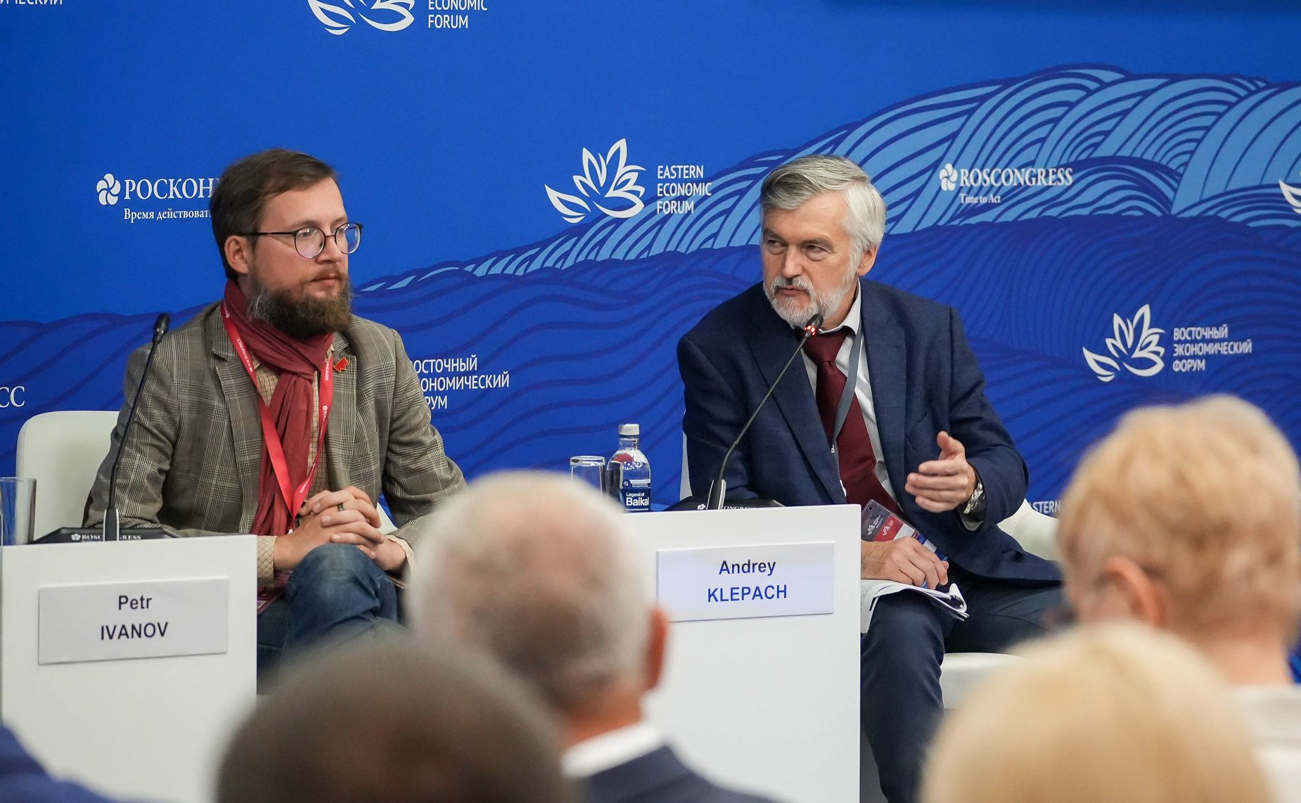 Сессия «Роль Сибири в развороте на Восток – как использовать дальневосточный опыт?». Сенаторы принимают участие в VIII Восточном экономическом форуме