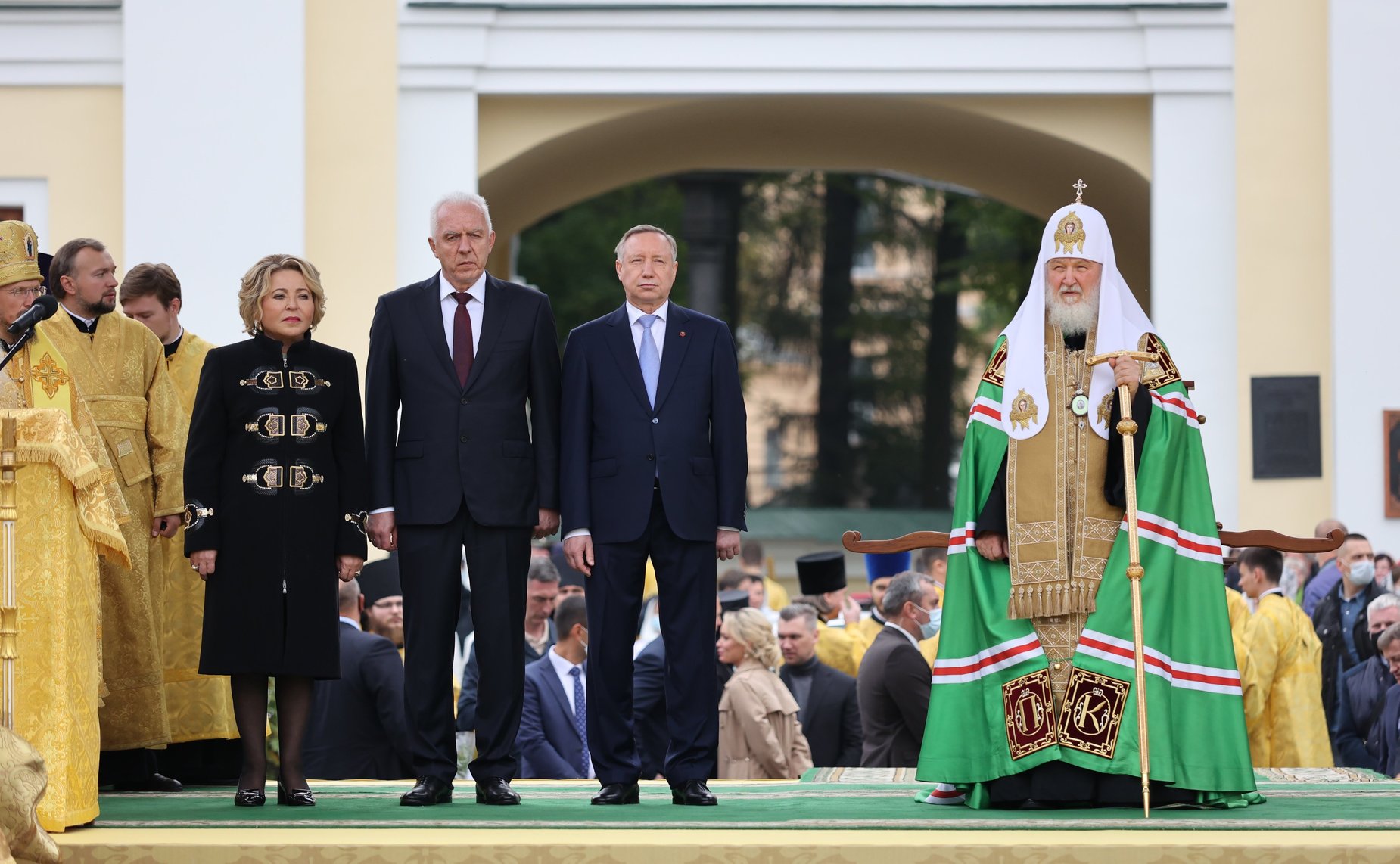 Валентина Матвиенко приняла участие в торжественных мероприятиях, приуроченных к памятной дате Санкт-Петербурга — Дню перенесения мощей святого благоверного князя Александра Невского