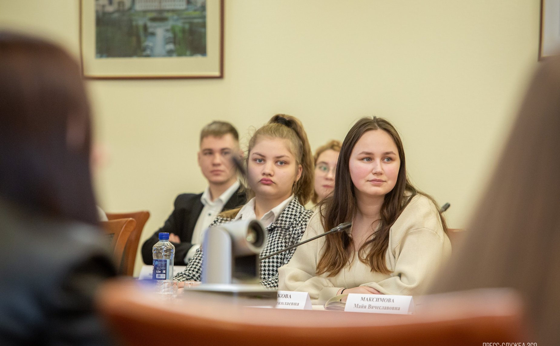 Юрий Воробьев принял участие в очередном заседании Дискуссионного клуба Молодежного парламента при Законодательном Собрании субъекта РФ