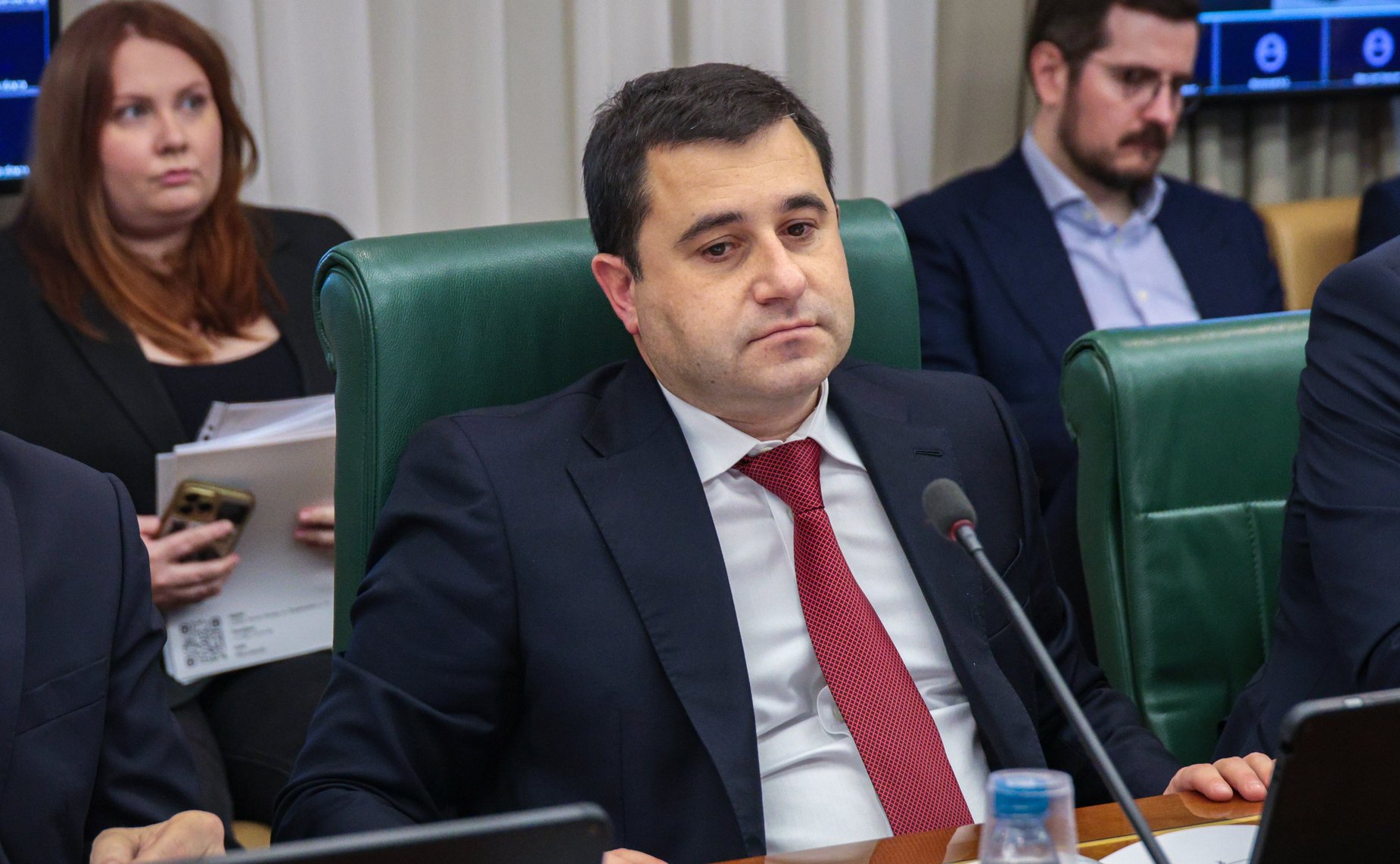 Круглый стол на тему «О реализации проектов по строительству индивидуальных жилых домов по договорам строительного подряда с использованием счетов эскроу»