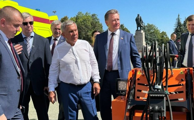 Сергей Рябухин принял участие во встрече в Ульяновске с делегацией из Татарстана