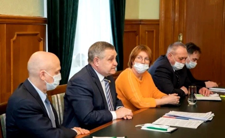 Александр Ракитин в ходе рабочей поездки в регион провел встречу с председателями профильных комитетов