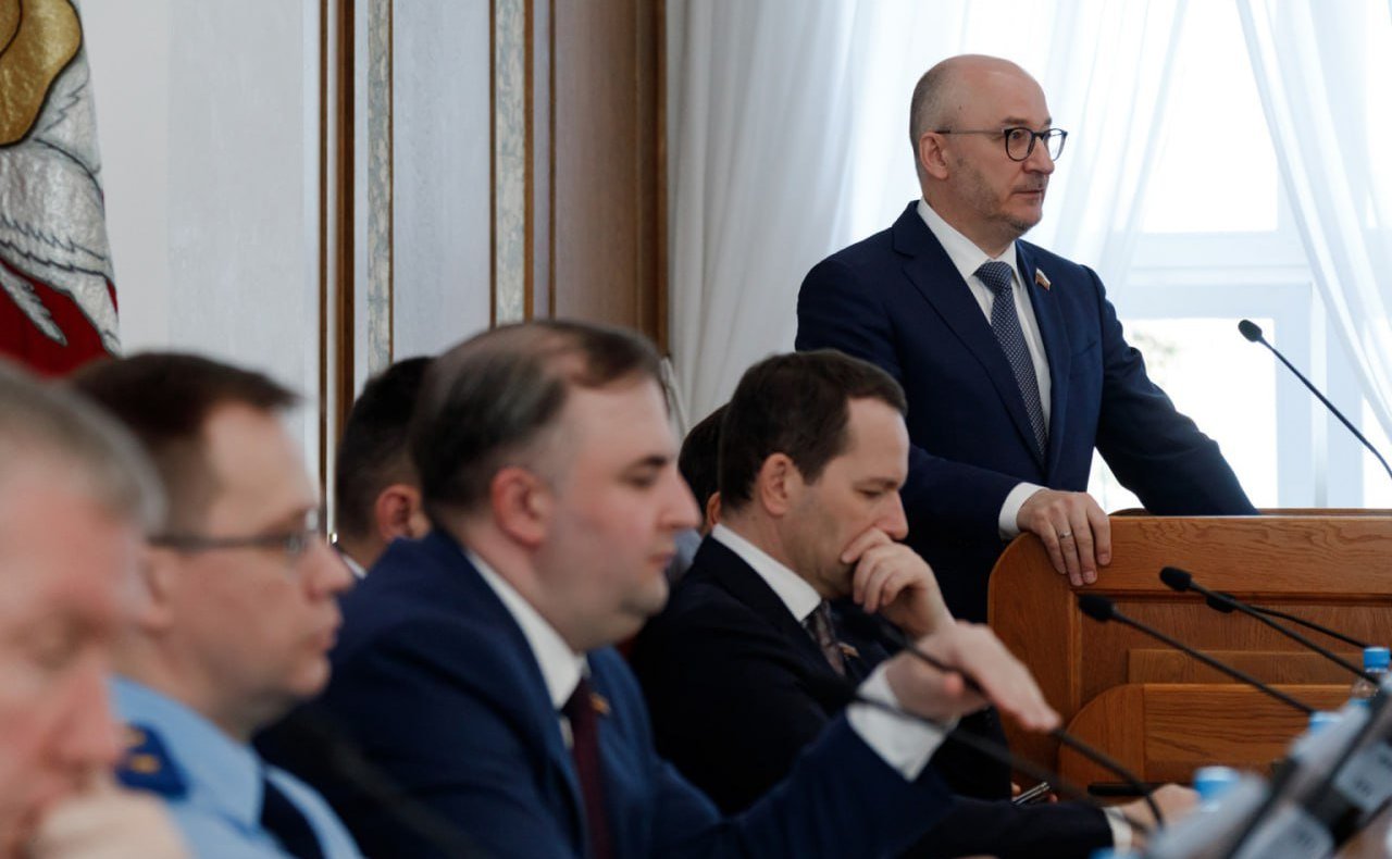 Олег Цепкин выступил перед депутатами Законодательного Собрания региона с докладом о проделанной работе за 2024 год