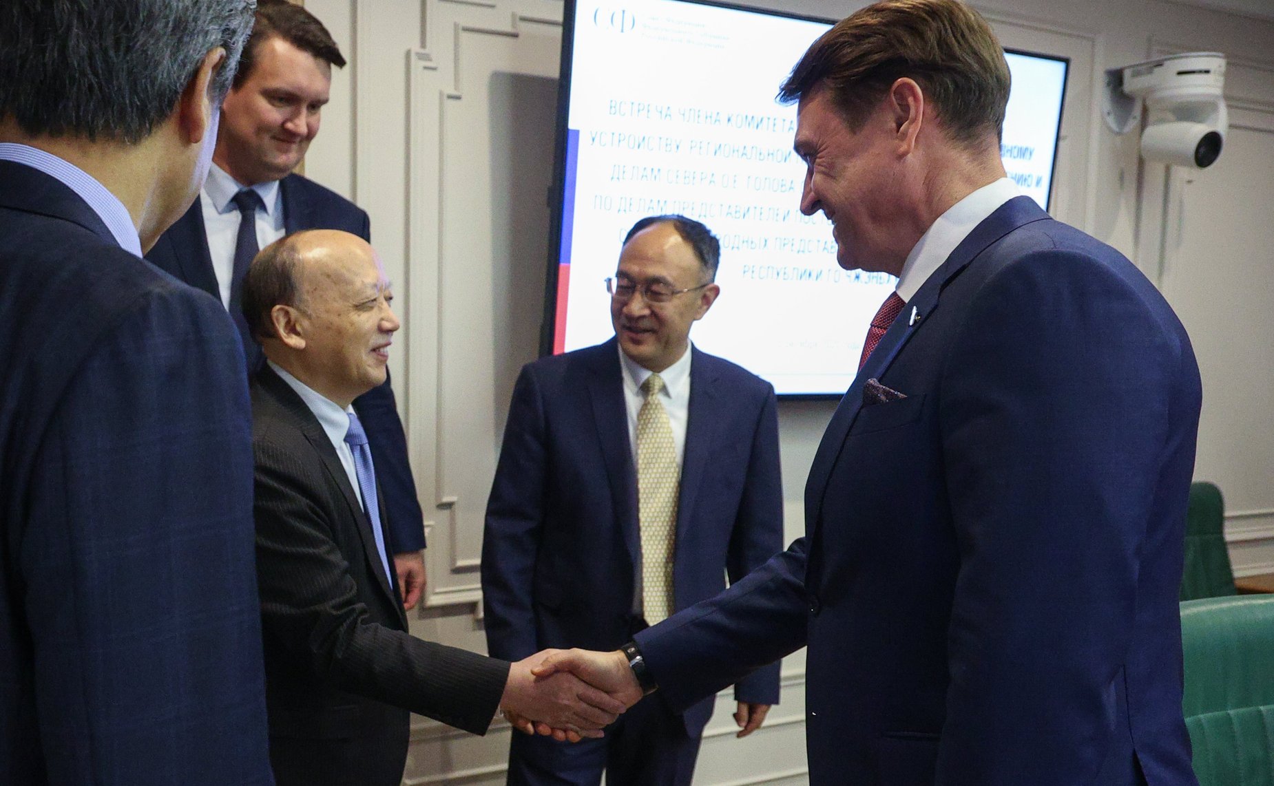 Олег Голов провел встречу с председателем Рабочей комиссии по делам представителей Постоянного комитета Всекитайского собрания народных представителей Китайской Народной Республики