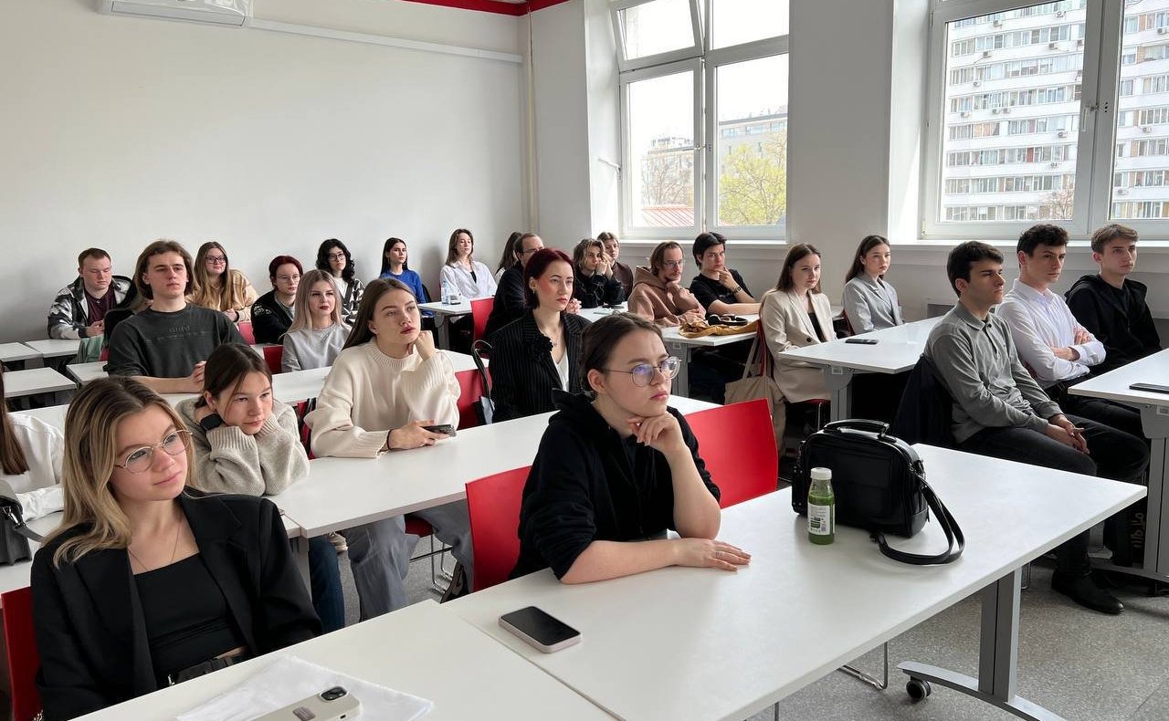 Екатерина Алтабаева провела встречу со студентами Московского городского педагогического университета