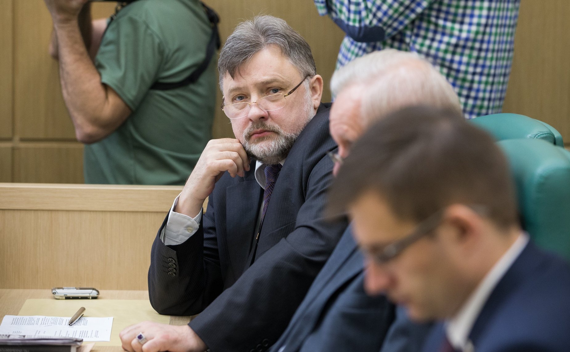 В. Шверикас