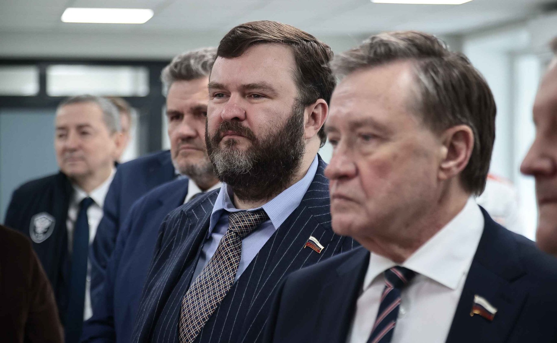 В ходе поездки сенаторам презентовали новую модель автомобиля, который разработан на Ульяновском автомобильном заводе