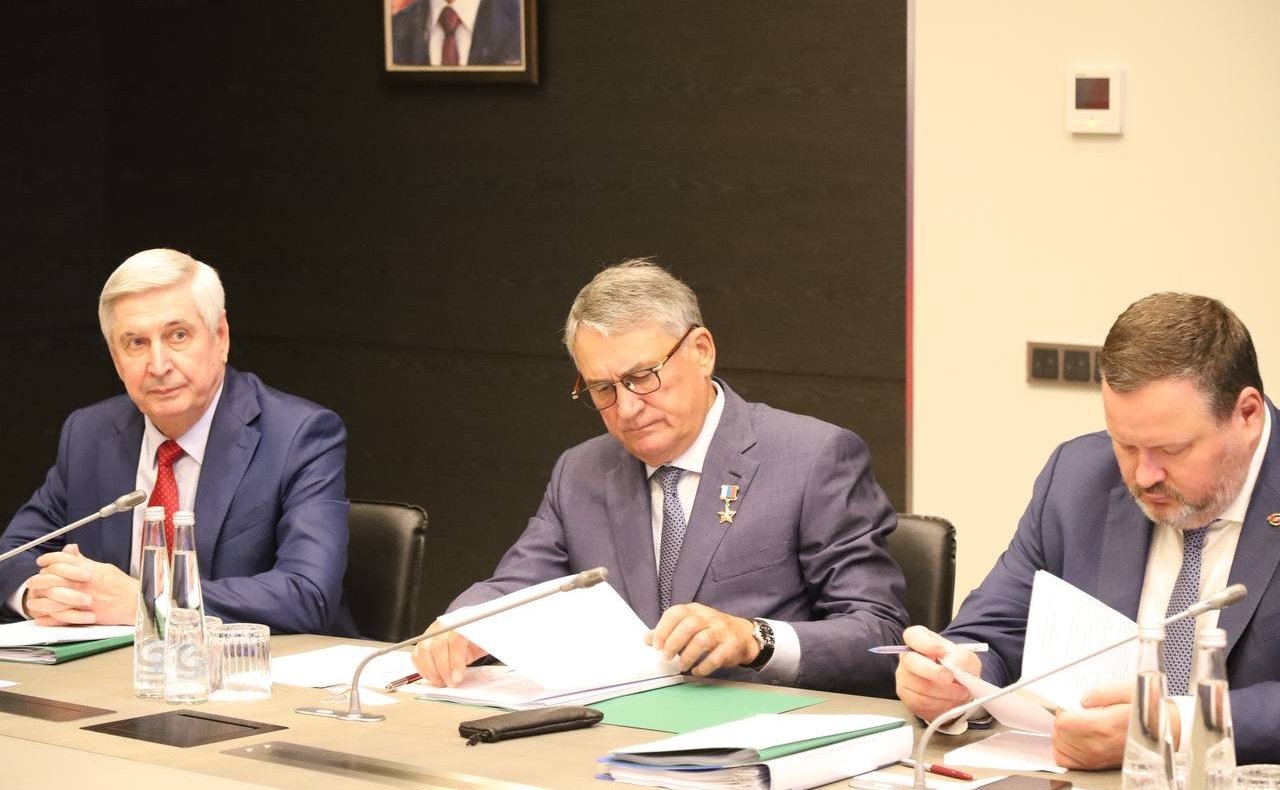 Делегация Совета Федерации во главе с заместителем Председателя СФ Юрием Воробьевым приняла участие в заседании Совета Парламентского Собрания Союза Беларуси и России, прошедшем в г. Пскове