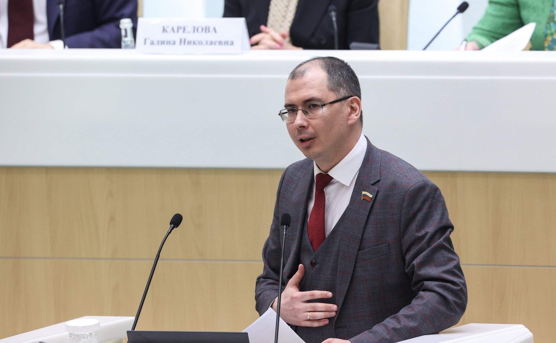 Заседание Палаты молодых законодателей