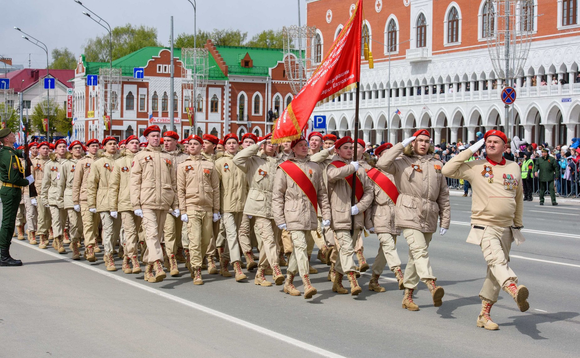 Константин Косачев принял участие в праздничных мероприятиях, посвященных 79-й годовщине Победы в Великой Отечественной войне