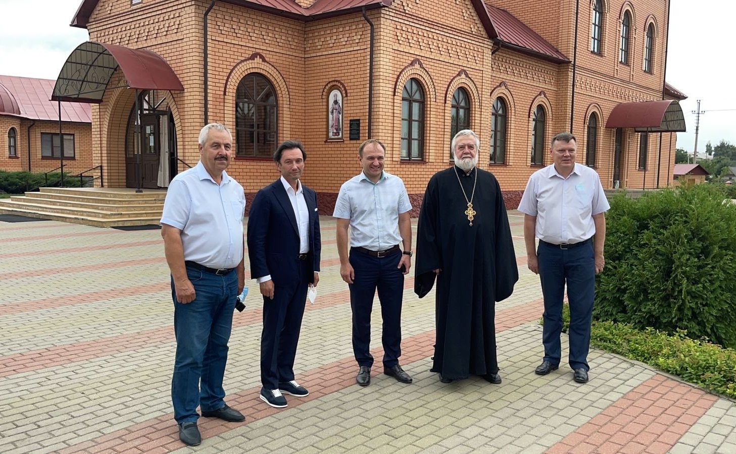 Максим Кавджарадзе в селе Тербуны Липецкой области посетил Свято-Троицкий храм