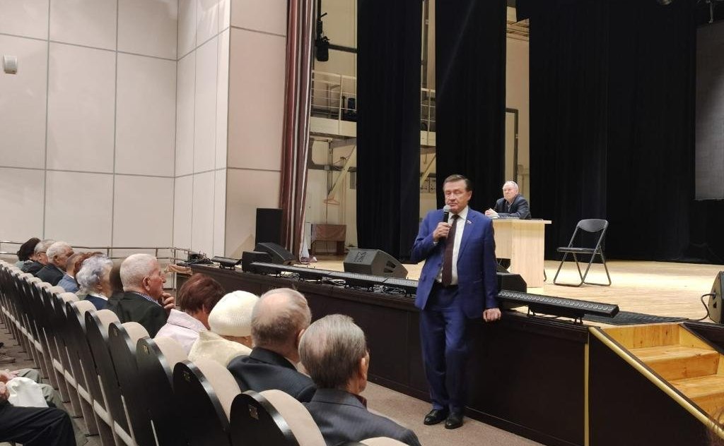 Сергей Рябухин встретился с ветеранами Ульяновского автозавода