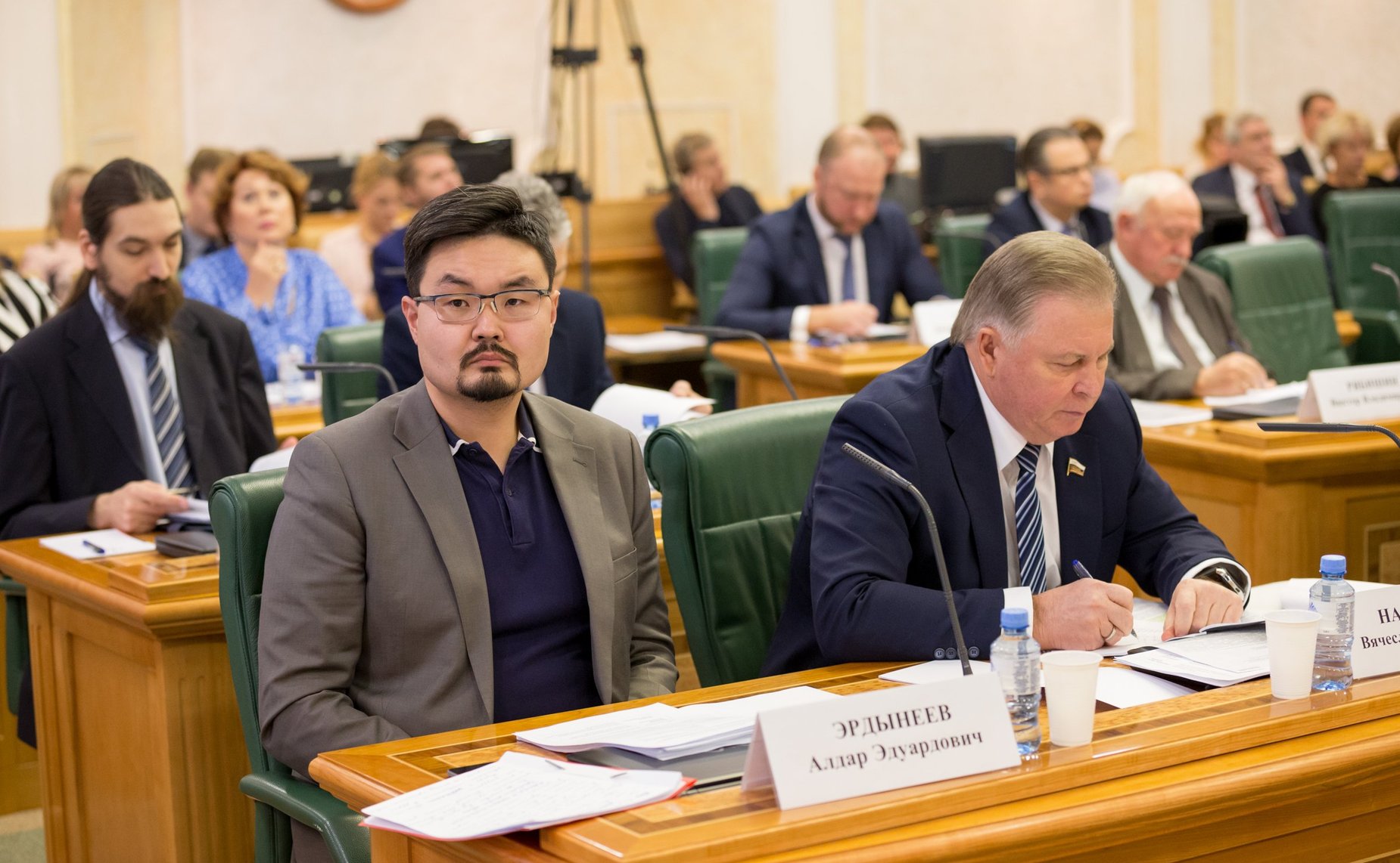 Парламентские слушания на тему «О мерах по обеспечению прав граждан, проживающих в населенных пунктах, расположенных в границах национальных парков»