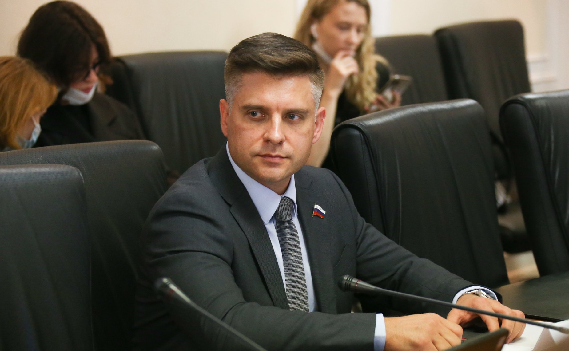 Юрий Архаров