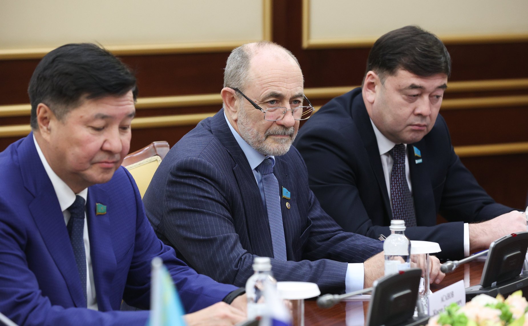 Валентина Матвиенко в рамках официального визита в Астану встретилась с Председателем Мажилиса Парламента Республики Казахстан Ерланом Кошановым