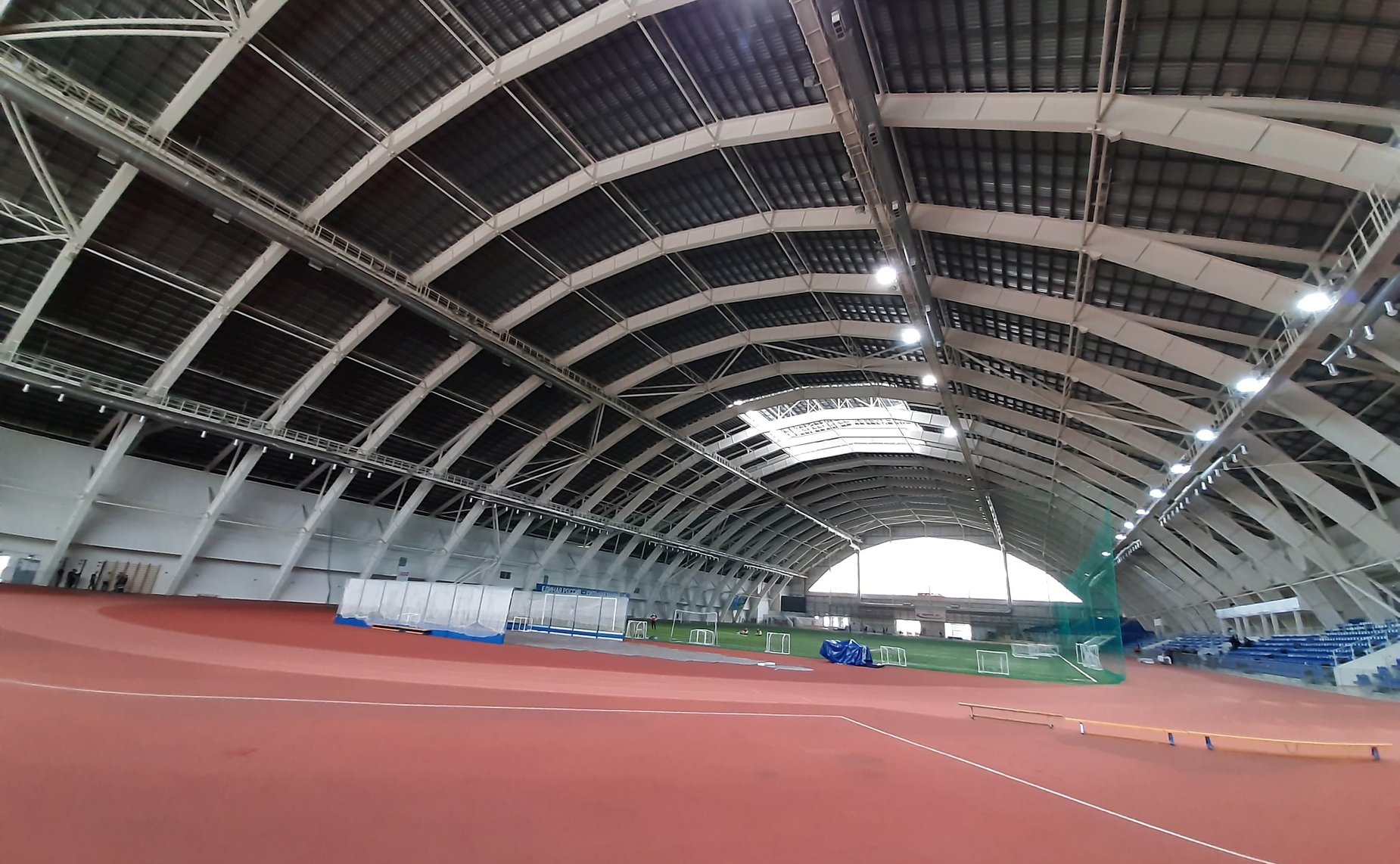 Сергей Мартынов посетил один из крупнейших спортивных объектов Республики — легкоатлетический манеж Арена «Марий Эл»