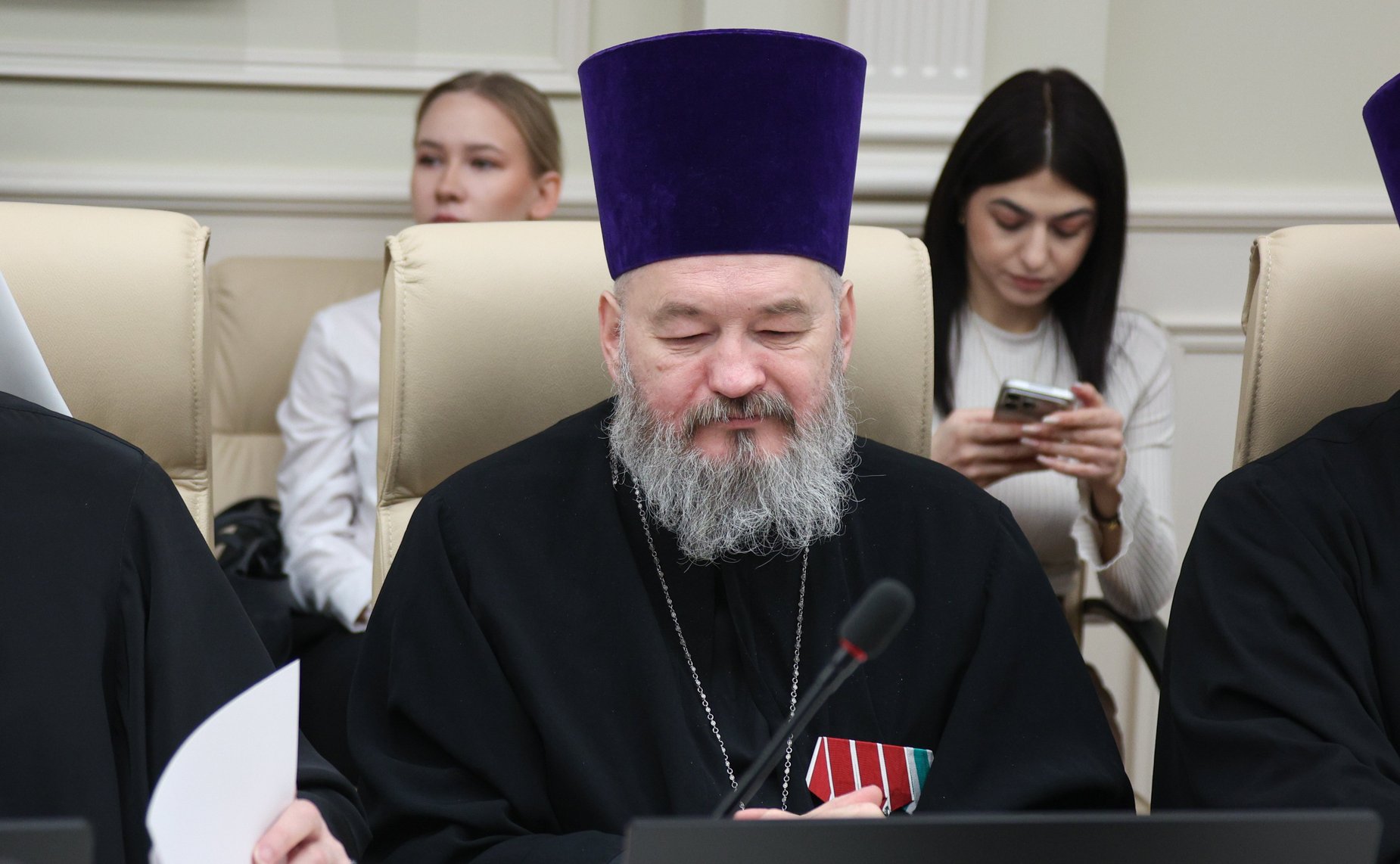 Круглый стол «Церковь, власть и общество: поддержка участников специальной военной операции и их семей» (в рамках XIV Рождественских парламентских встреч)