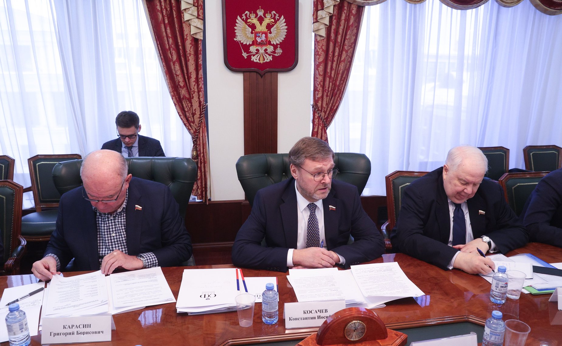 Заместитель Председателя СФ Константин Косачев провел заседание рабочей группы по подготовке X Парламентского форума БРИКС