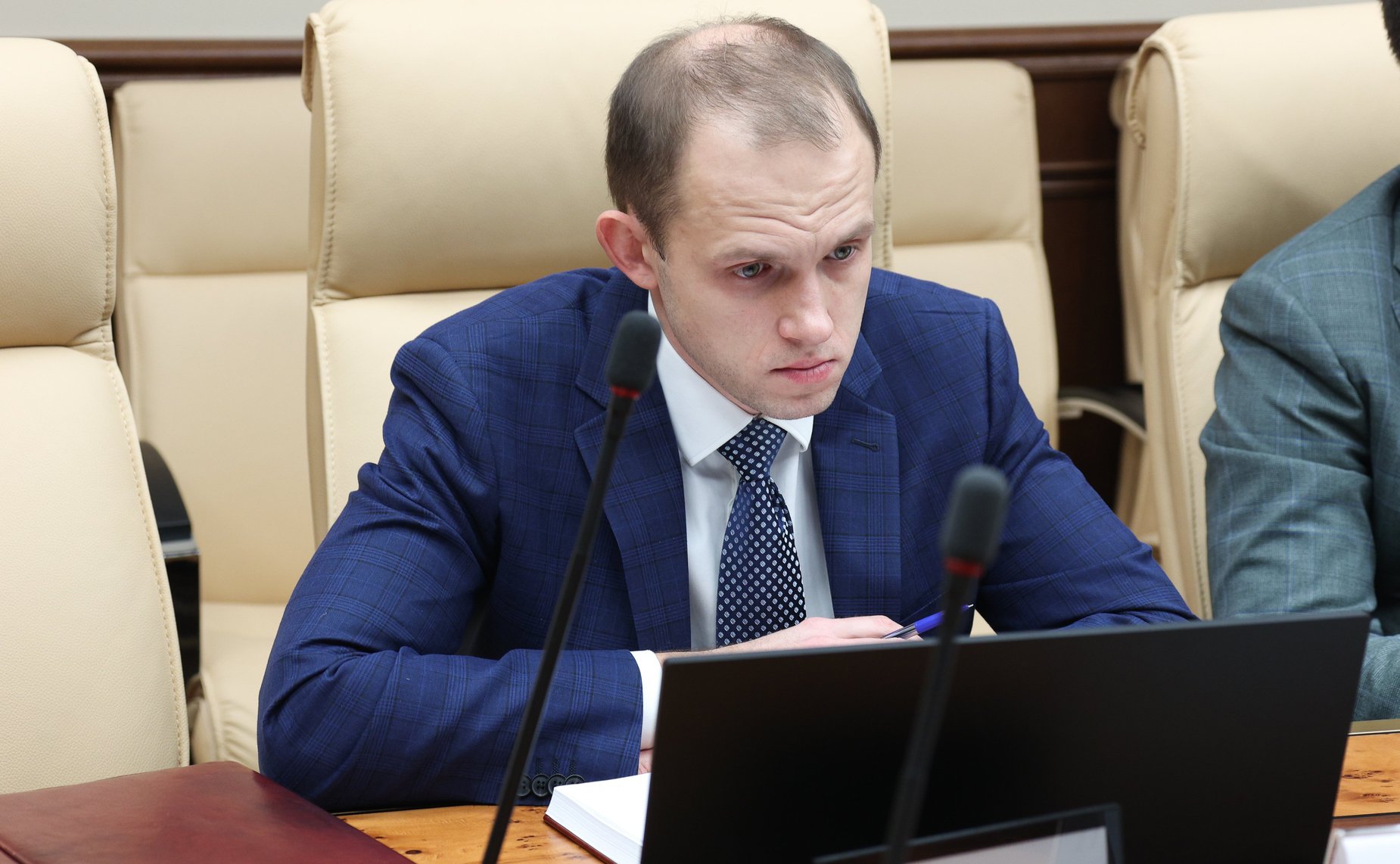 Совещание «Строительство и развитие логистических и распределительных центров, торговых объектов, входящих в крупные торговые сети, на территориях ДНР, ЛНР, Запорожской области и Херсонской области»