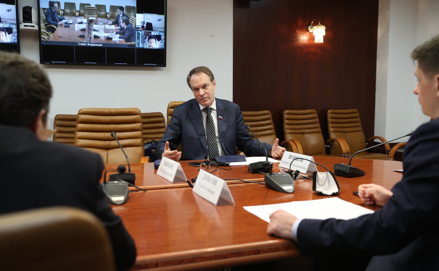 Заседание рабочей группы по подготовке законодательных предложений по противодействию треш-стримам