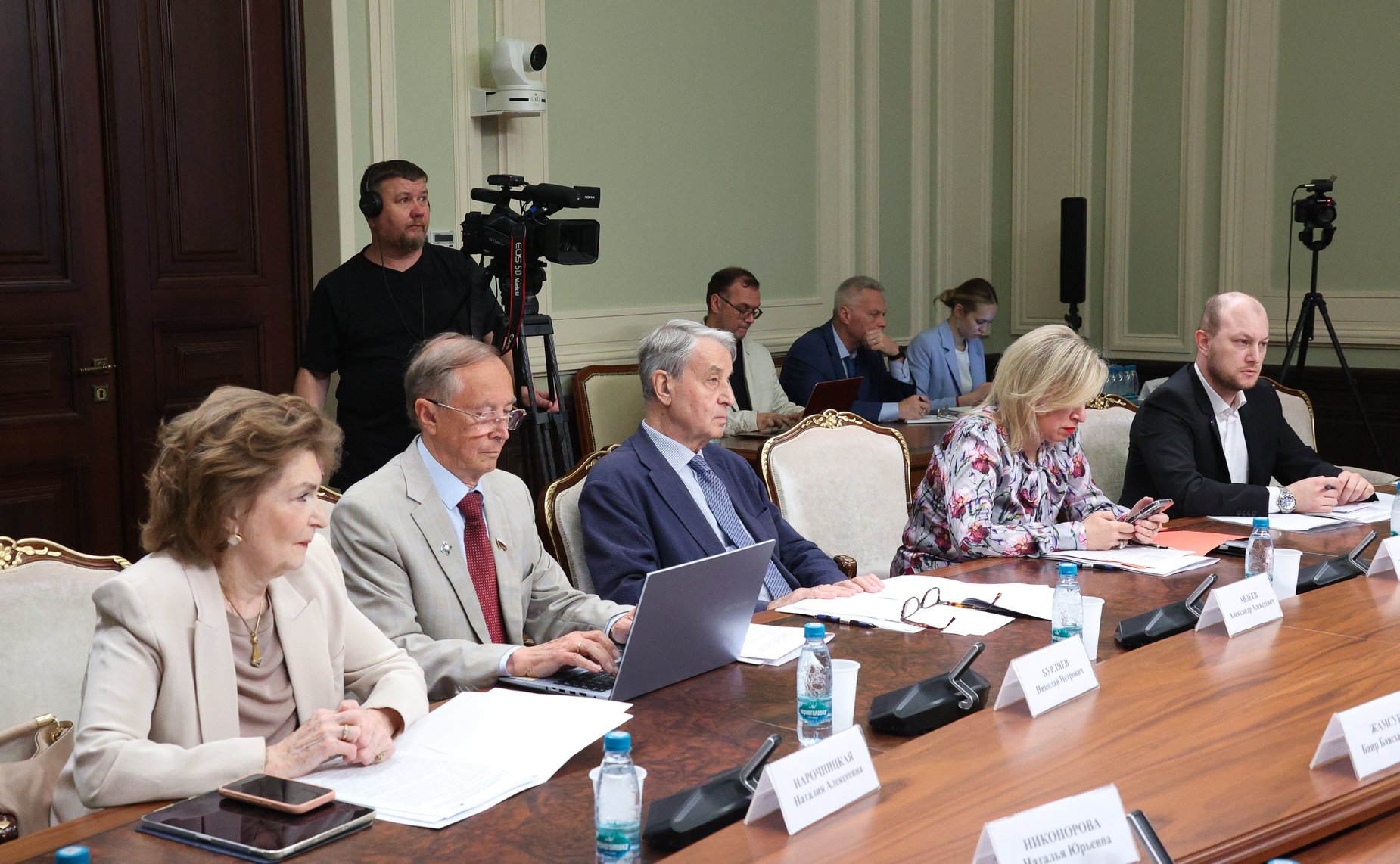 Круглый стол на тему «Укрепление культурного суверенитета Российской Федерации в контексте формирования полицентричного миропорядка. Проблема западоцентричности современной массовой культуры»
