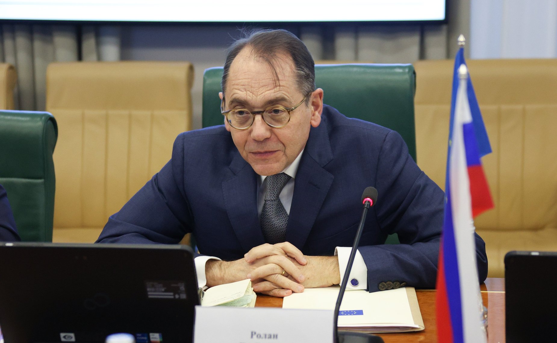 Встреча первого заместителя председателя Комитета СФ по обороне и безопасности Владимира Чижова с главой Представительства Европейского союза в РФ