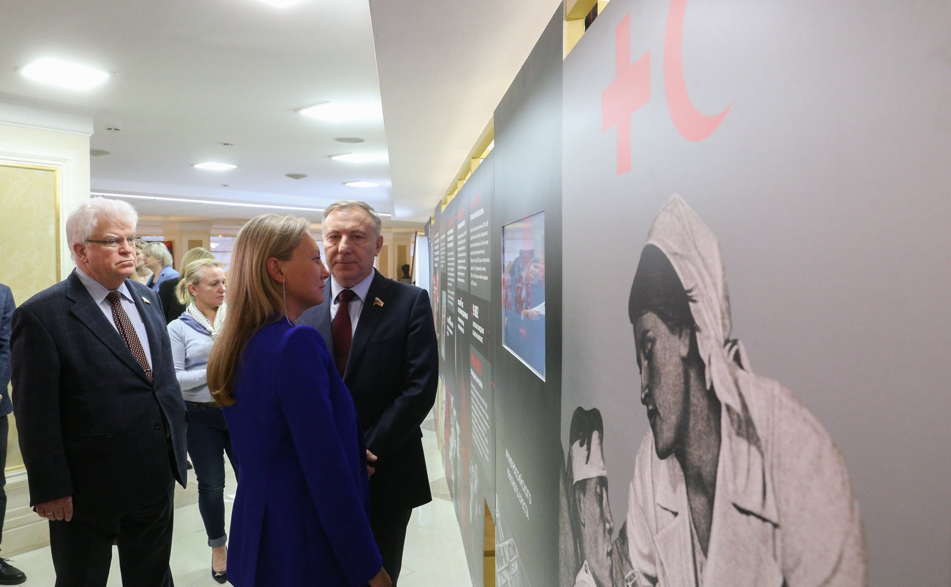 Открытие в Совете Федерации выставки «Российский Красный Крест. 155 лет на службе милосердия»