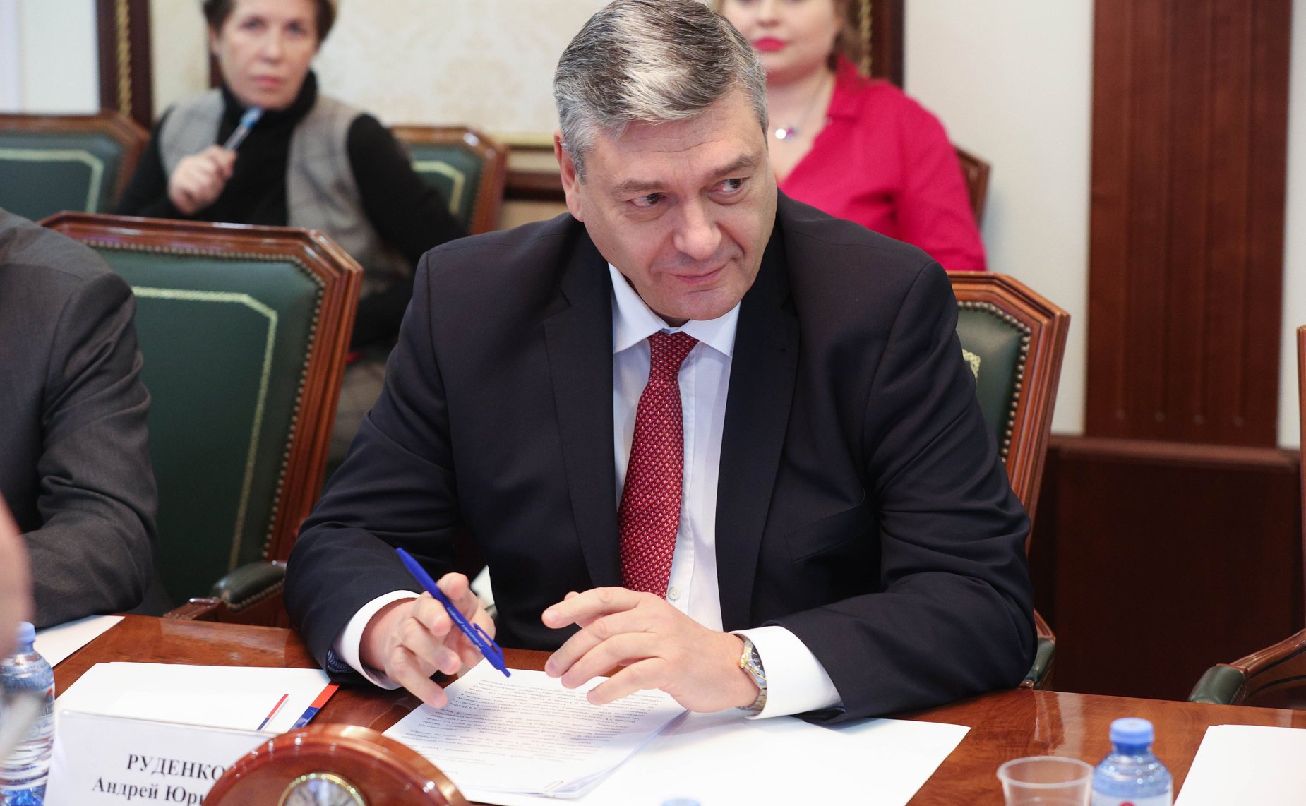 Круглый стол Комитета СФ по международным делам совместно с Комитетом СФ по экономической политике «Возрастающее значение российско-китайского сотрудничества в условиях формирования нового мирового порядка»