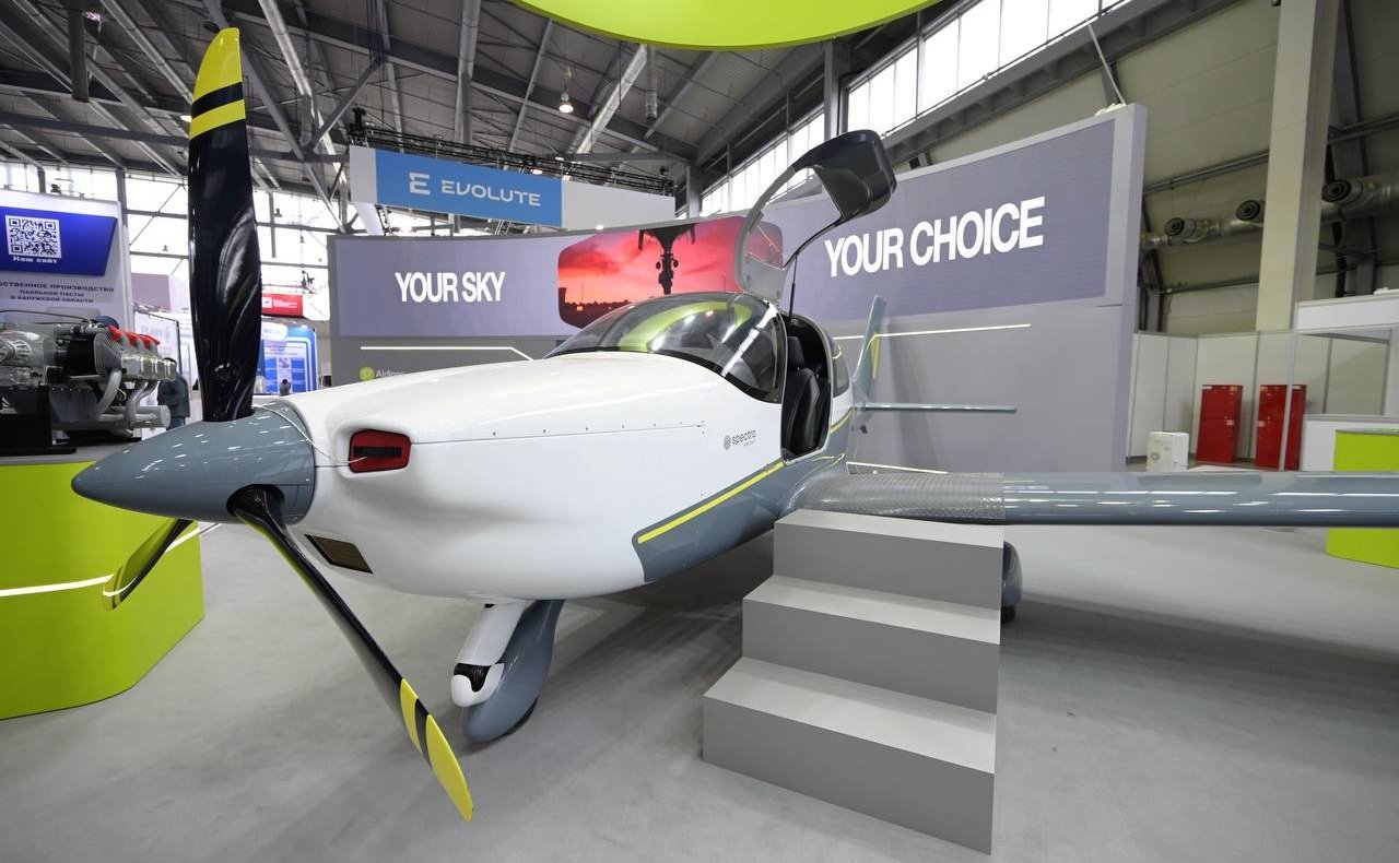 Виктор Шептий принял участие в XV Международной промышленной выставке «Иннопром-2025»