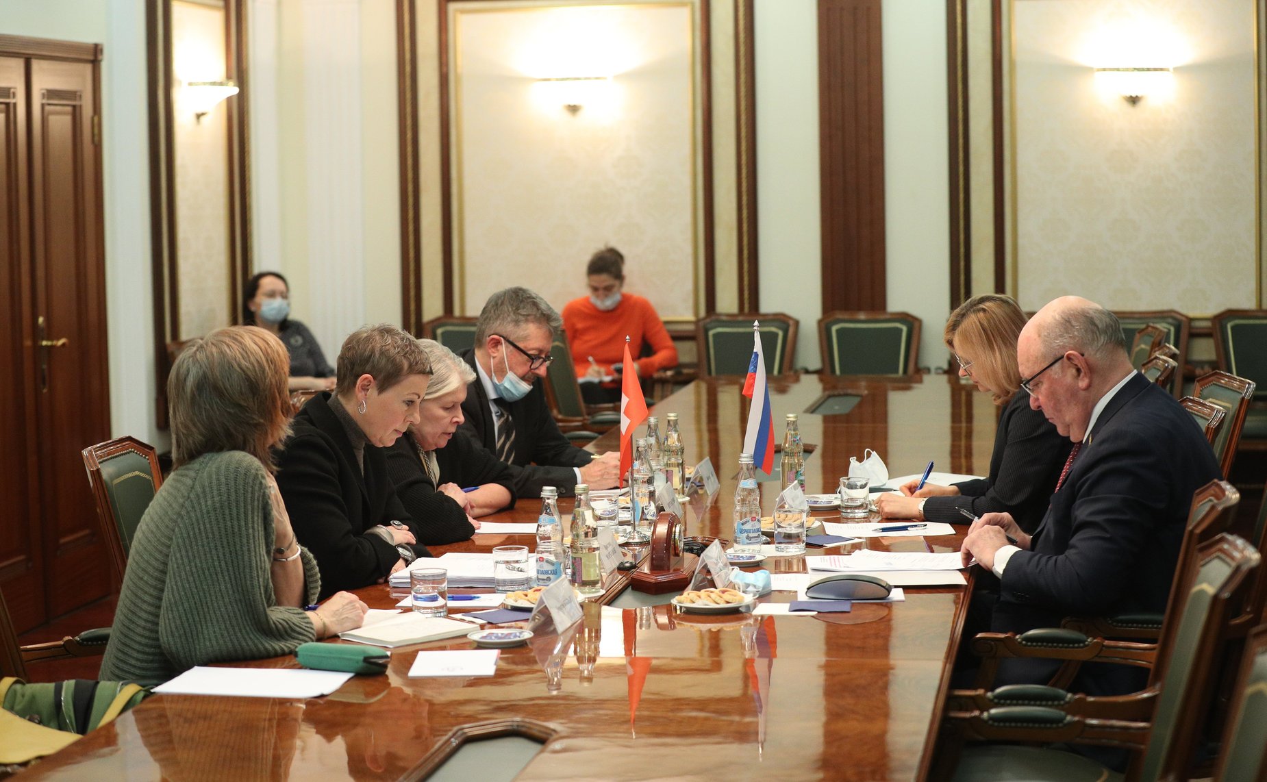 Григорий Карасин провел встречу с Чрезвычайным и Полномочным Послом Швейцарской Конфедерации в РФ Кристиной Марти Ланг