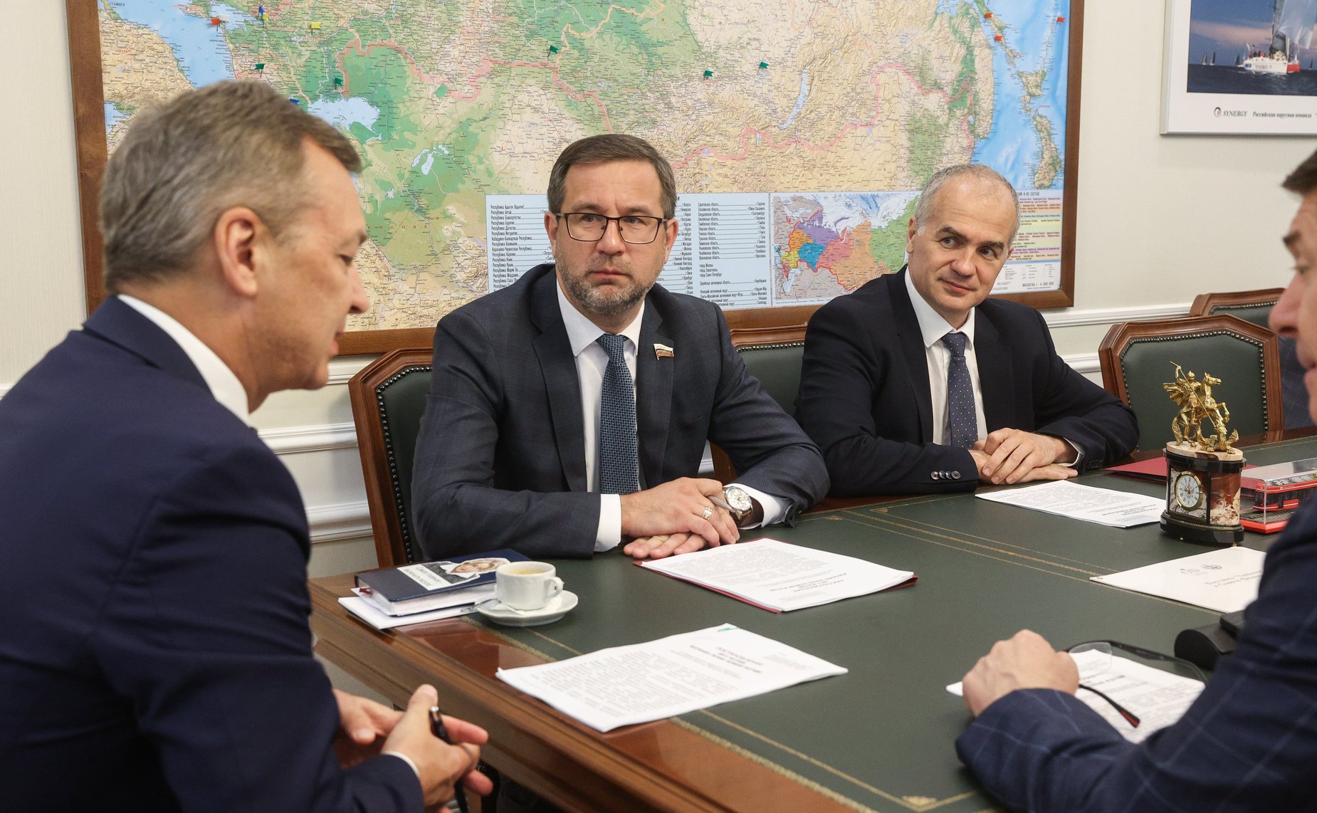 Александр Яцкин провел встречу с главой Чувашской Республики Олегом Николаевым