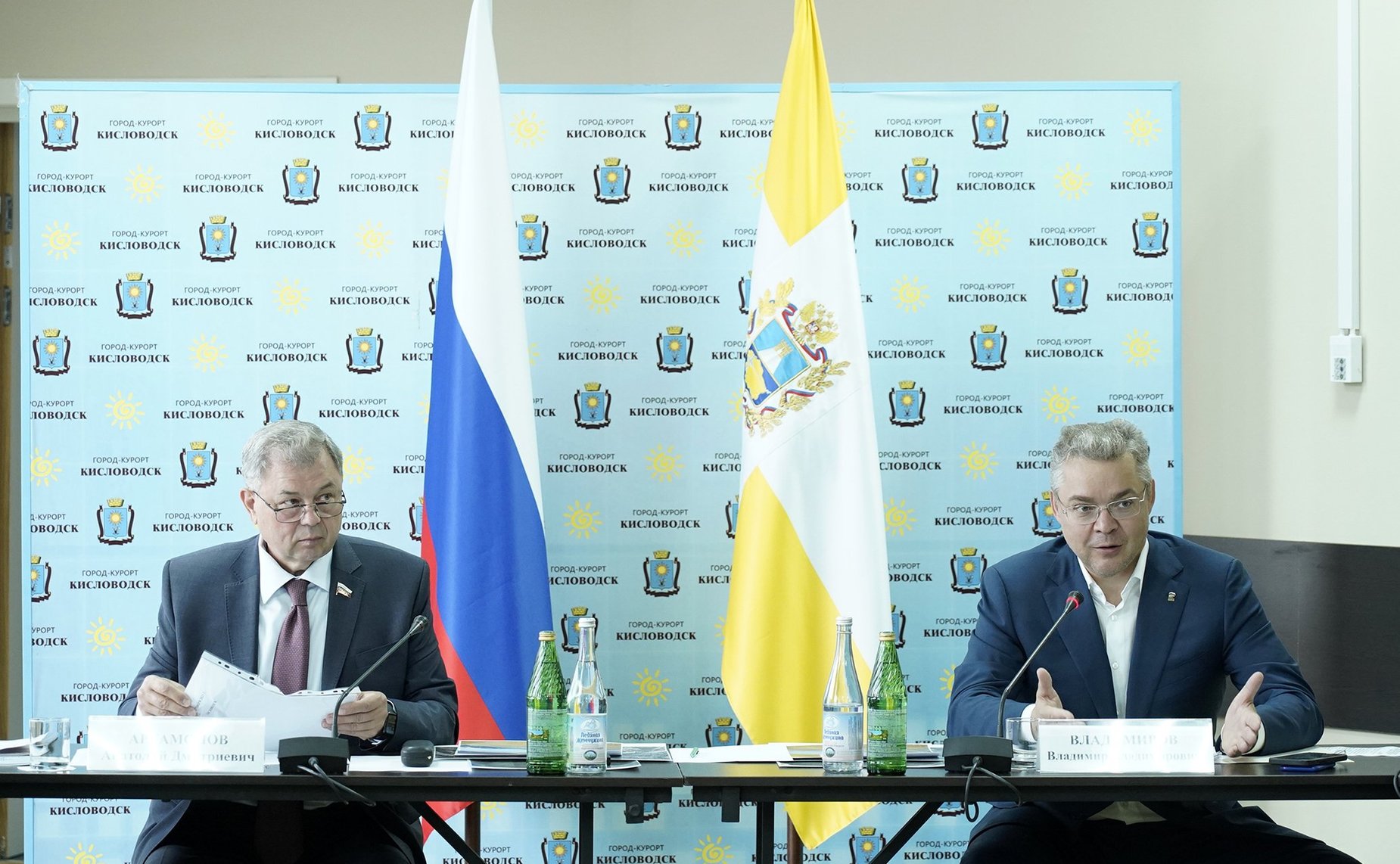 Анатолий Артамонов провел заседание рабочей группы по вопросам комплексного развития Кисловодска