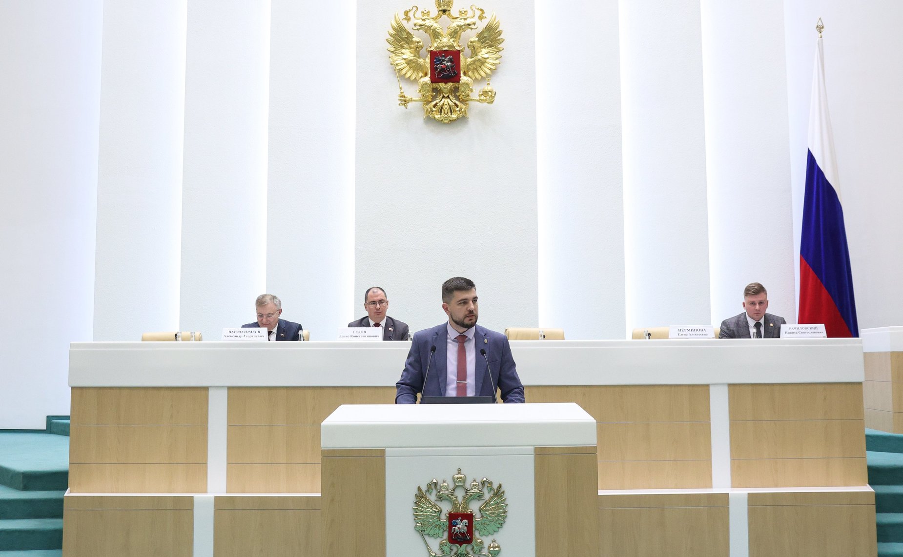 Заседание Палаты молодых законодателей при Совете Федерации