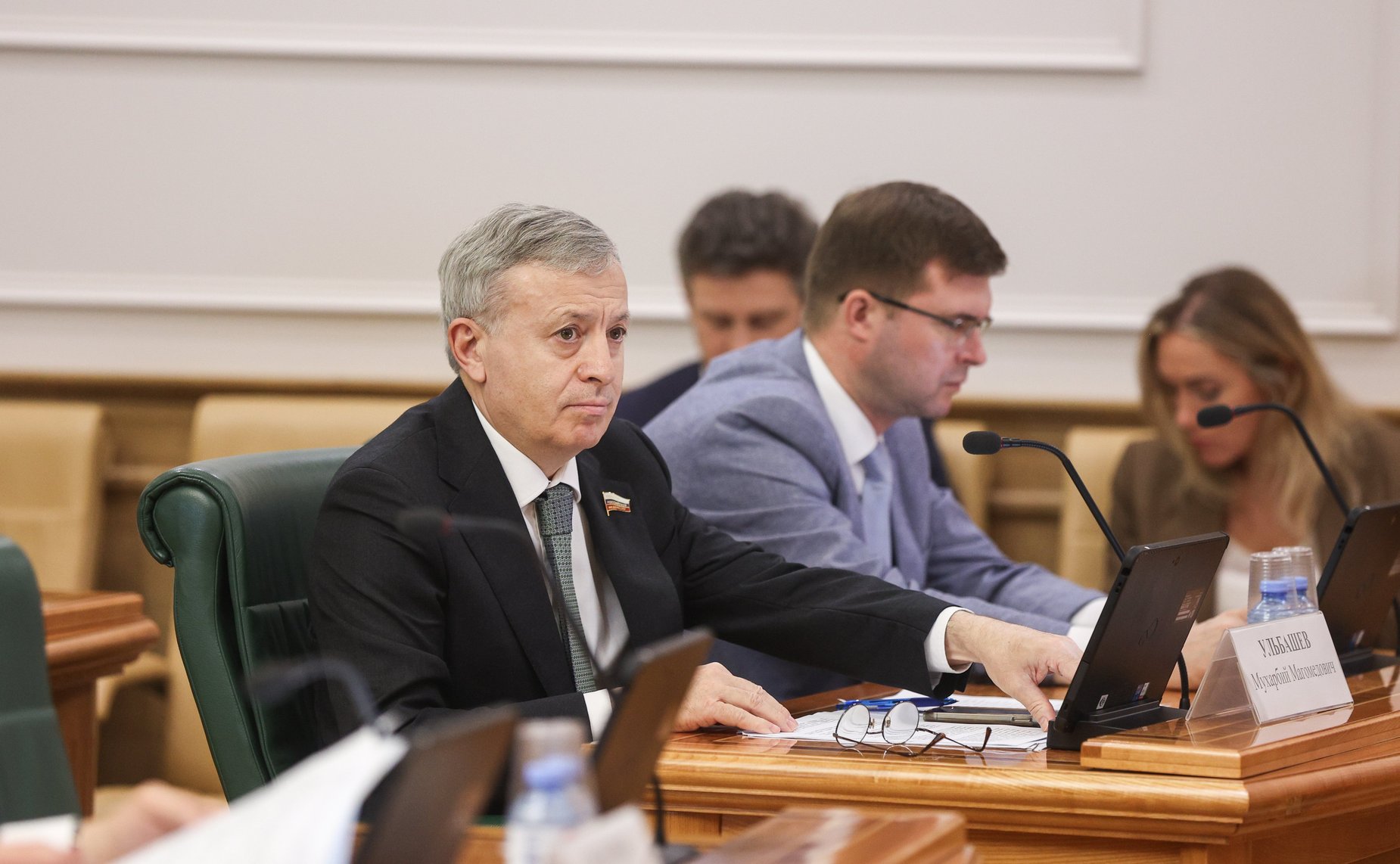 Заседание Комитета СФ по конституционному законодательству и государственному строительству