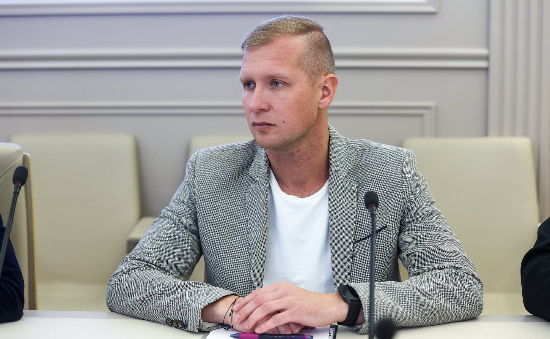 Наталья Мельникова провела встречу с активистами молодежного землячества Псковской области