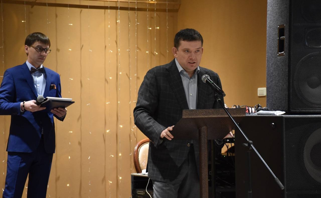 Заместитель Председателя СФ Николай Журавлёв вместе с губернатором региона Сергеем Ситниковым открыл VIII Форум приемных семей