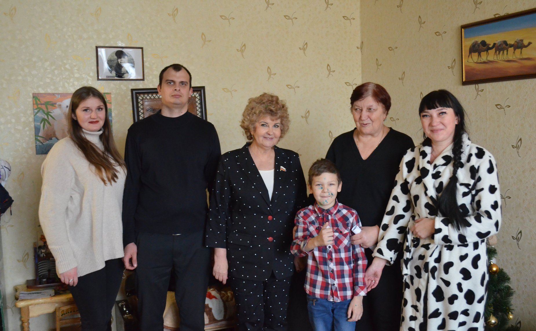 Нина Куликовских в рамках Всероссийской акции «Ёлка желаний» исполнила новогоднюю мечту восьмилетнего Даниила