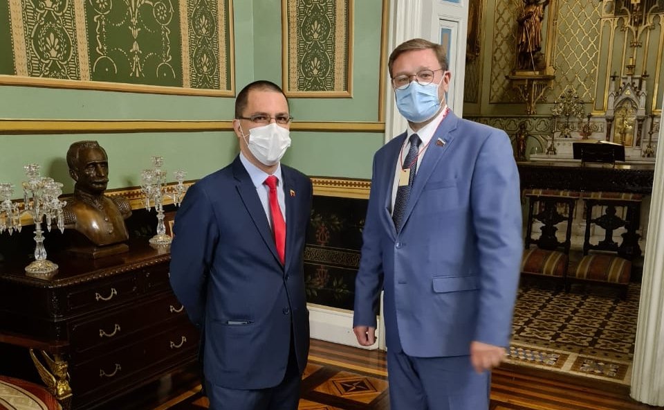 Константин Косачев возглавил делегацию Совета Федерации по наблюдению за выборным процессом в Венесуэле