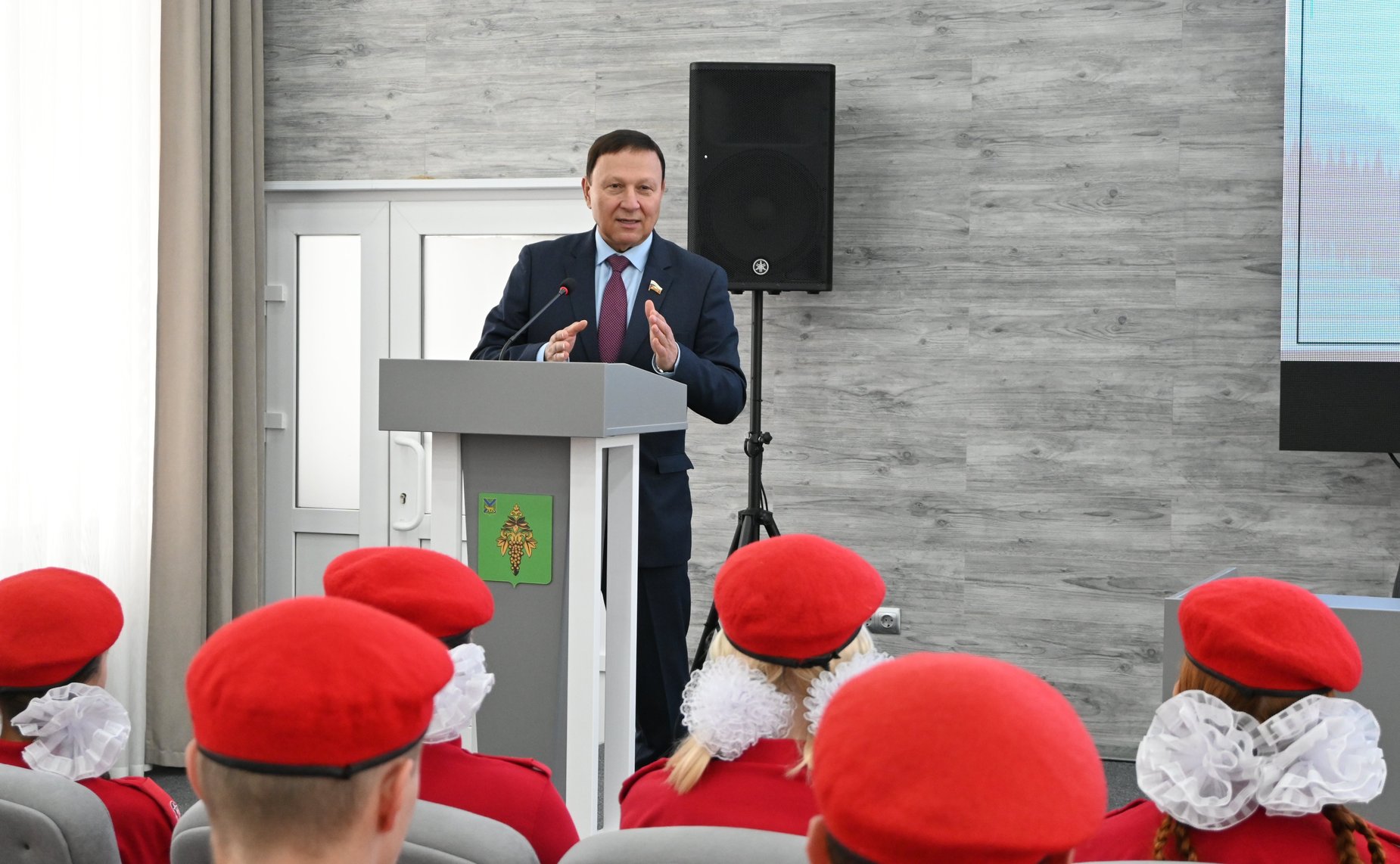 Александр Ролик провел встречу с участниками СВО и патриотические мероприятия