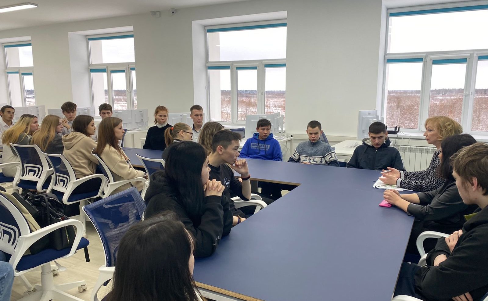 Римма Галушина встретилась с молодежным активом организаций среднего профессионального образования НАО