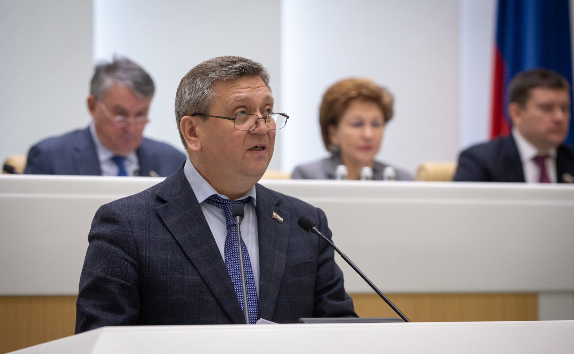 Александр Лутовинов